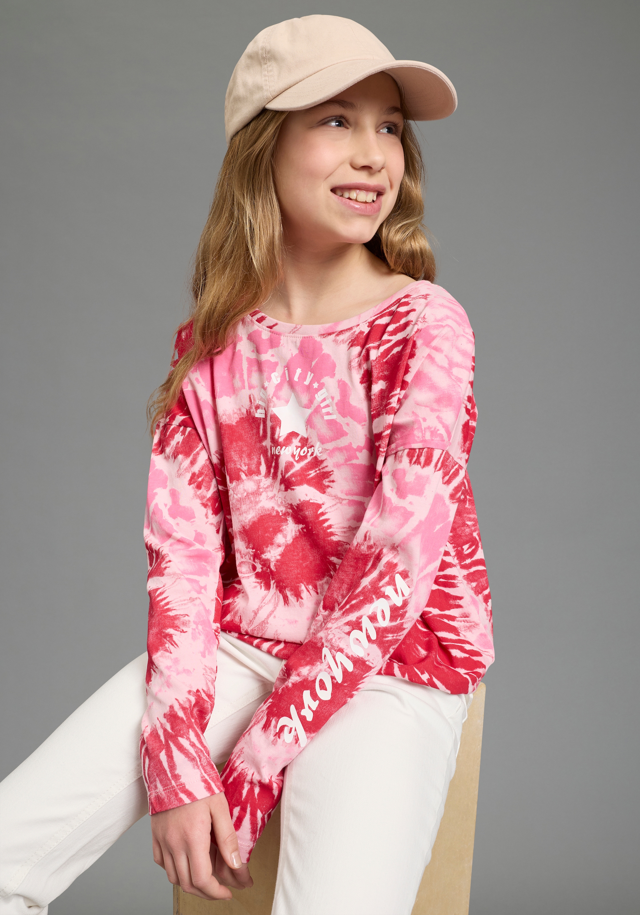 KIDSWORLD Fledermausshirt "Batik-Optik Shirt" Langarm, mit Gummizug am Saum, stylischer Aufdruck
