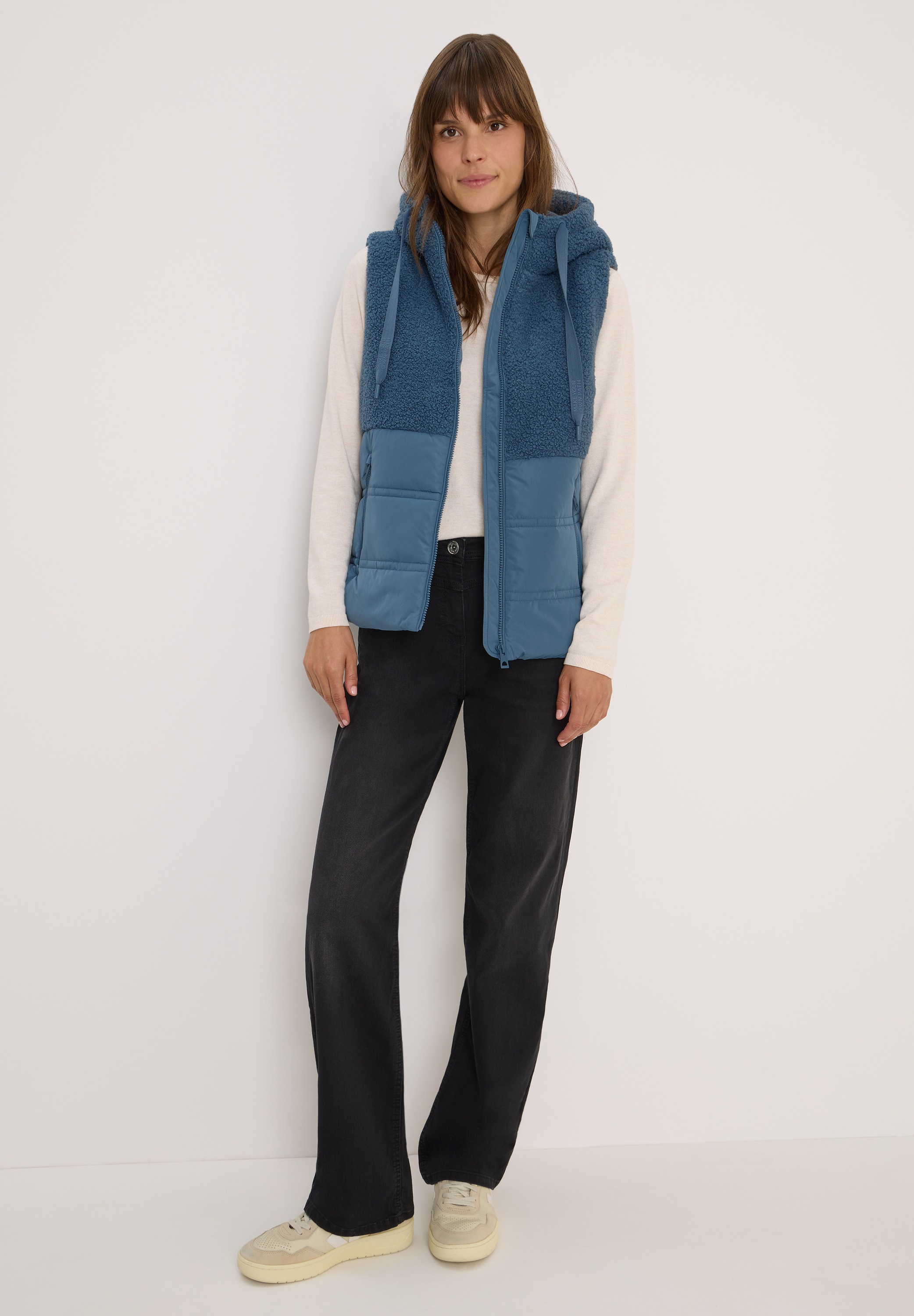 Thumbnail - Cecil Fellweste mit Stehkragen