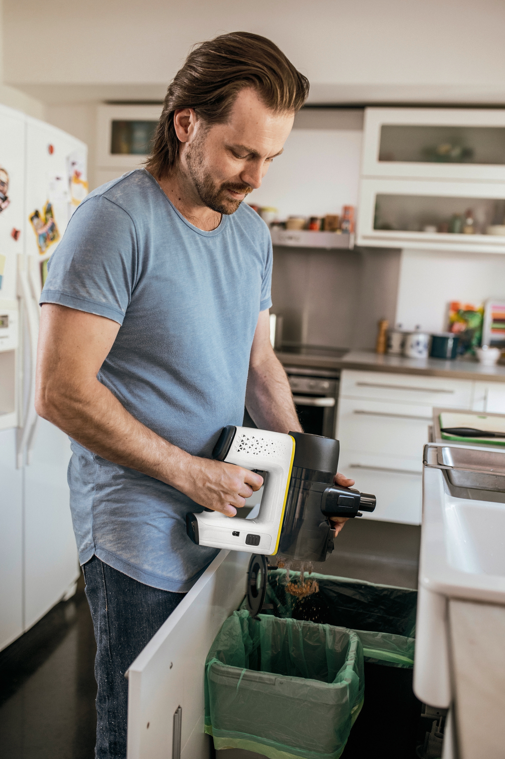 KÄRCHER Akku-Stielstaubsauger »VC 6 Cordless ourFamily Pet«, beutellos, inkl. Akku und Wandhalterung mit Ladefunktion
