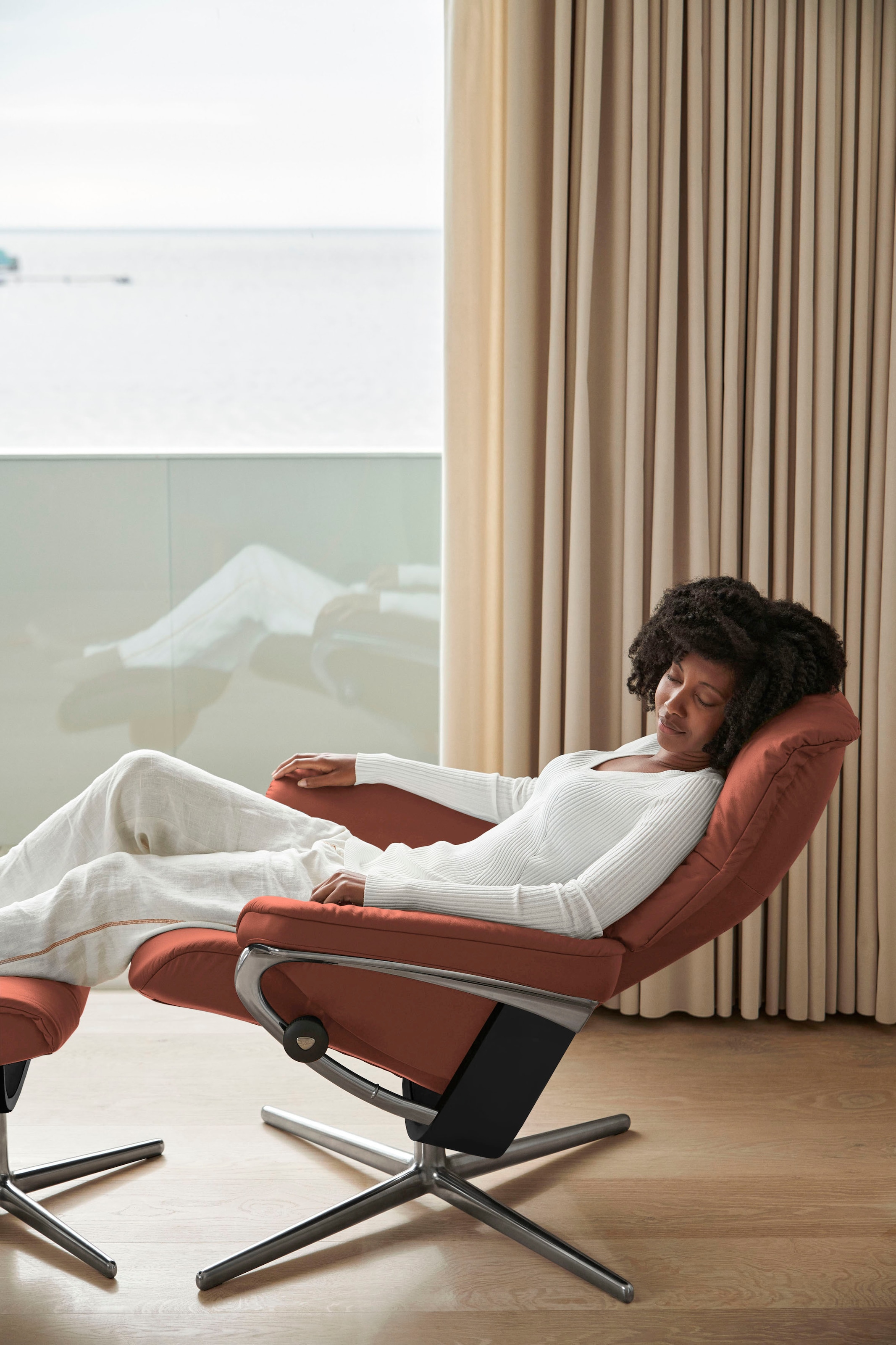 Stressless® Relaxsessel »Mayfair«, mit Cross Base, Größe S, M & L, Holzakzent Schwarz
