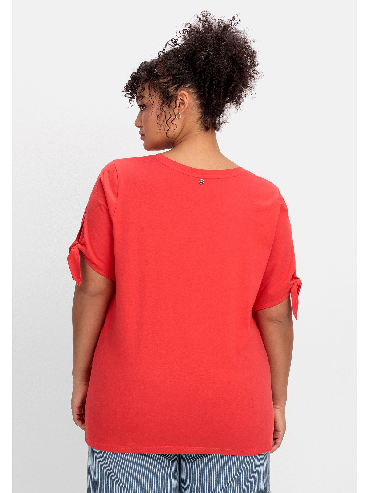 Sheego | online am Größen«, mit kaufen T-Shirt Ärmelsaum »Große Knotendetail BAUR