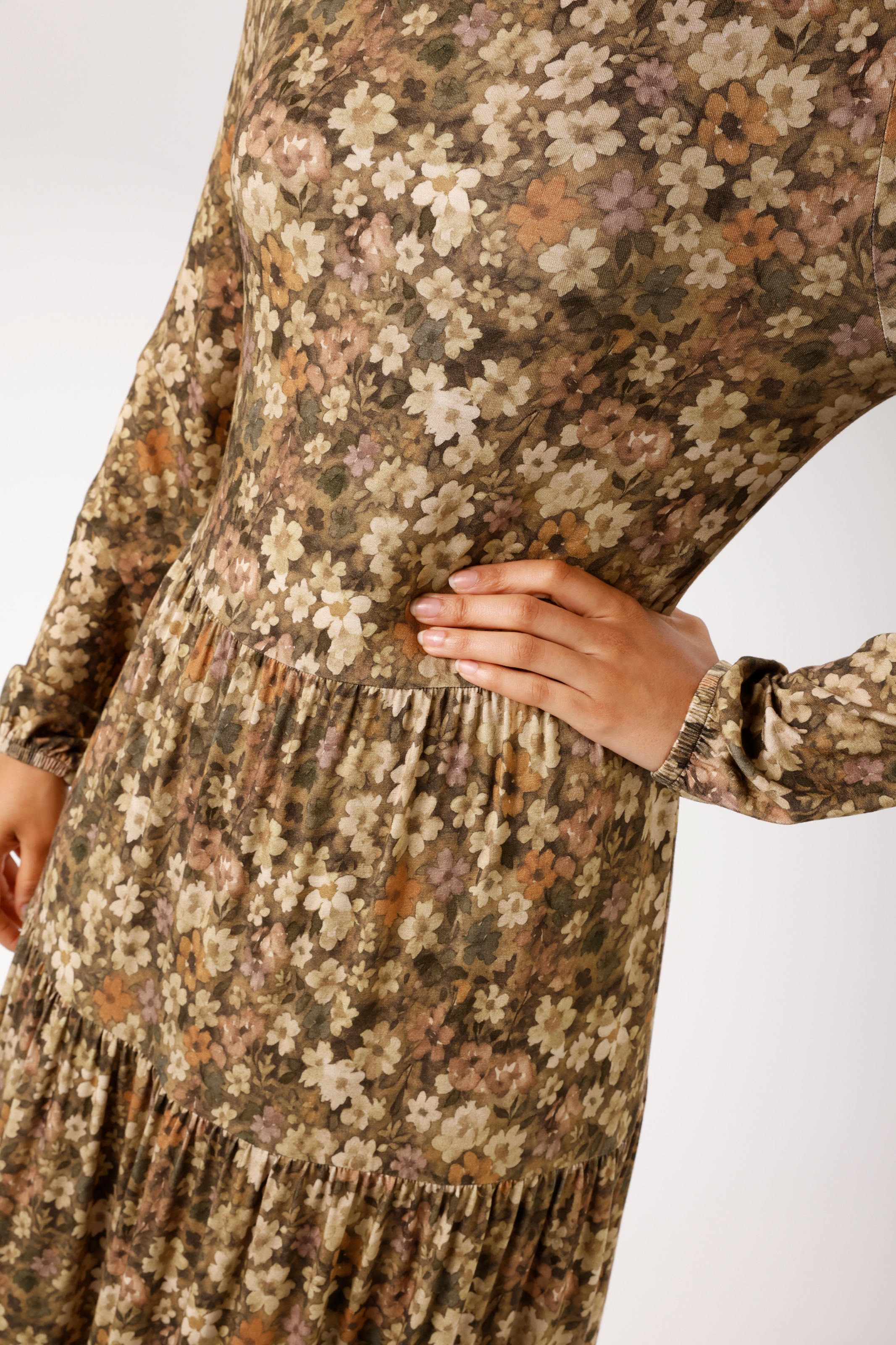 Aniston CASUAL Midikleid - allover mit kleinen Blüten bedruckt - NEUE KOLLEKTION