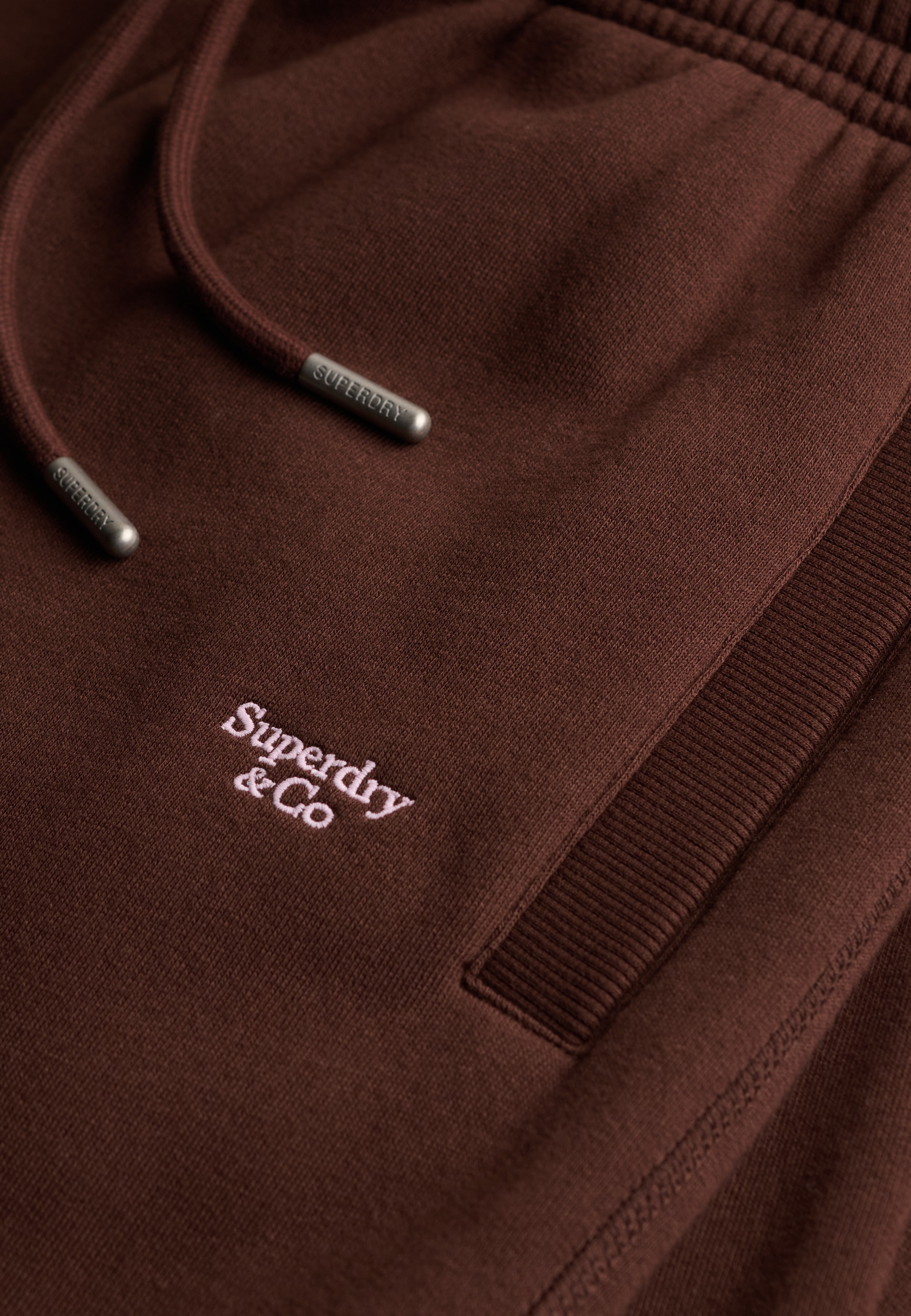 Superdry Sweathose »SIGNATURE EMB CUFFED JOGGER«  Baumwollmischung, relaxed fit