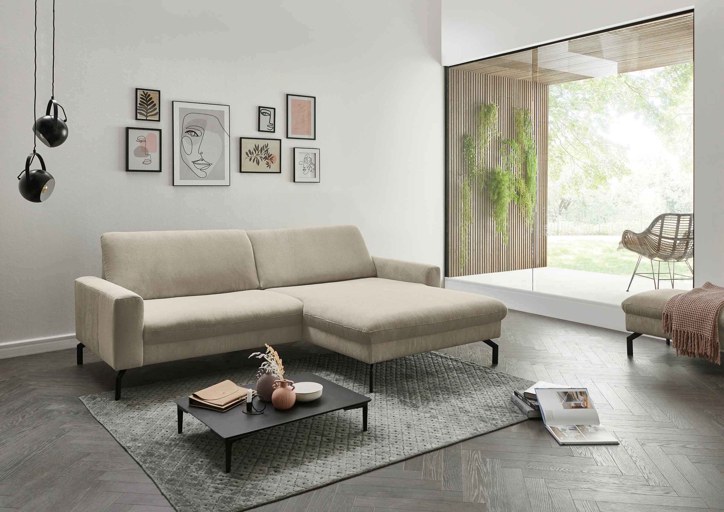 Die PlanBar Ecksofa wahlweise mit Kopfstützen und Sitztiefenverstellung