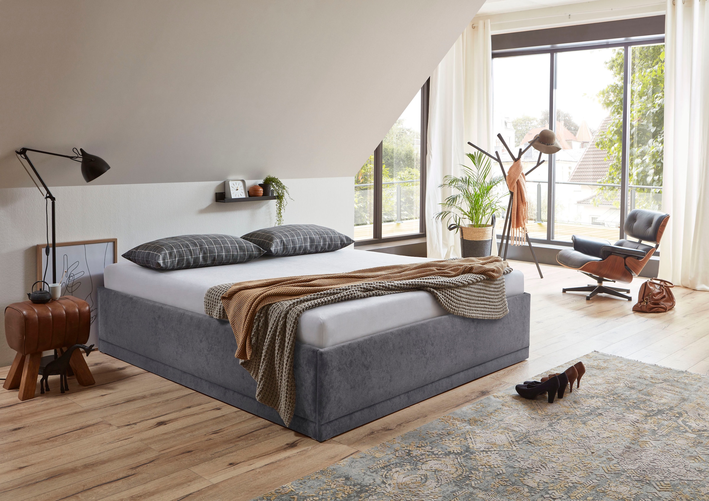 Westfalia Schlafkomfort "Texel" Komforthöhe mit Zierkissen, Bettkasten bei Ausführung mit Matratze