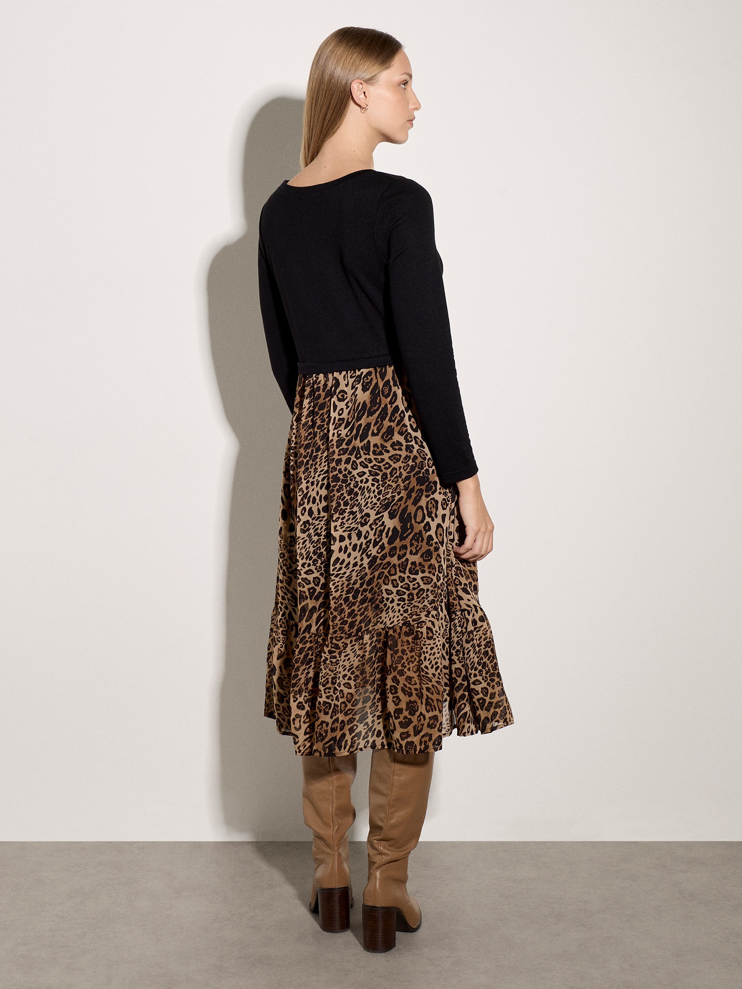 Apricot Strickkleid »Midikleid« Ohne Taschen mit Animal-Print