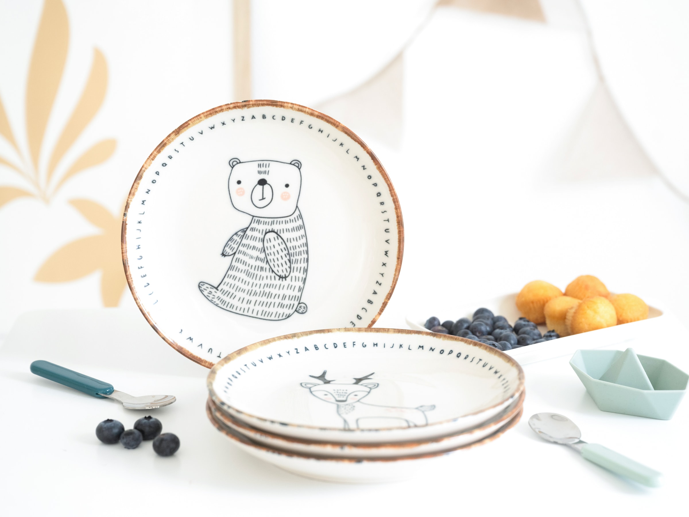 CreaTable Teller-Set »Freunde des Waldes, Teller 21 cm, 4-tlg.« Teller Set, Tierabbildungen, Nordische Ästhetik