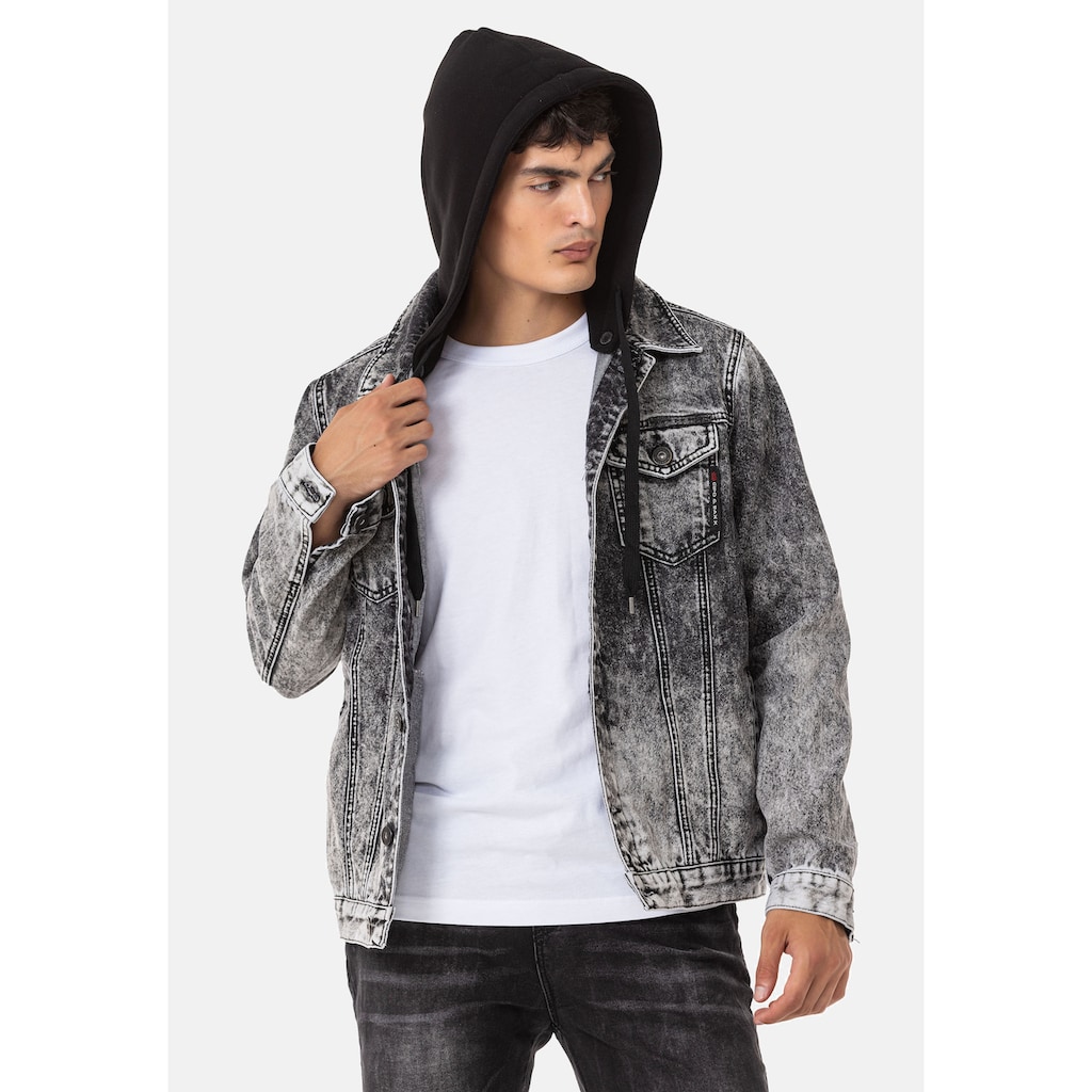 Cipo & Baxx Jeansjacke, mit praktischer Kapuze