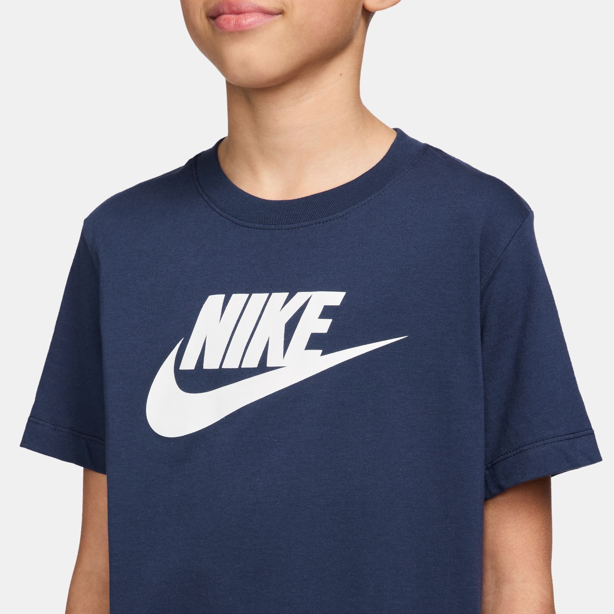 Nike Sportswear T-Shirt »K NSW TEE FUTURA HBR« Für Kinder und Jugendliche