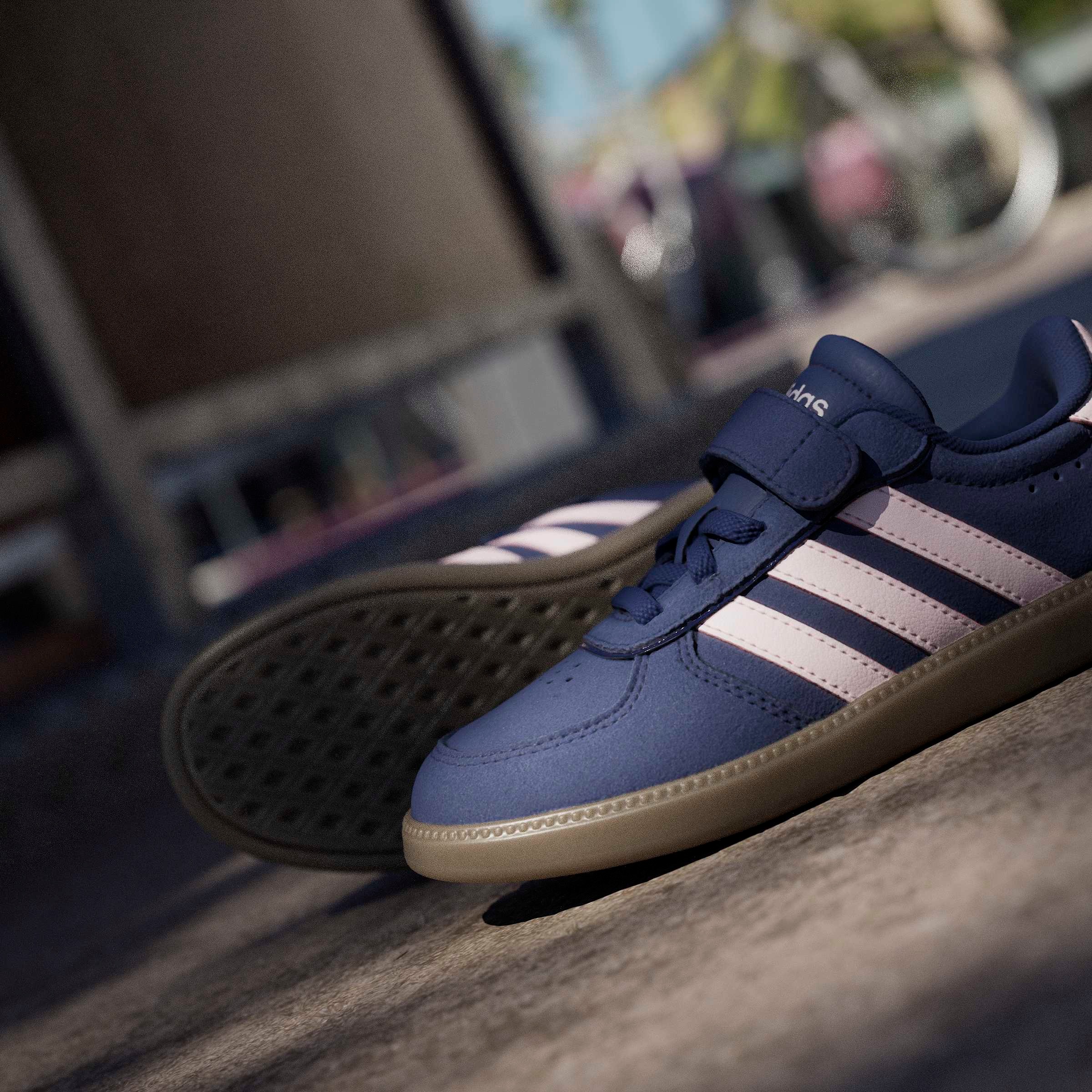 adidas Sportswear Sneaker »BREAKNET SLEEK  KINDER«  inspiriert vom Design des adidas handball spezial