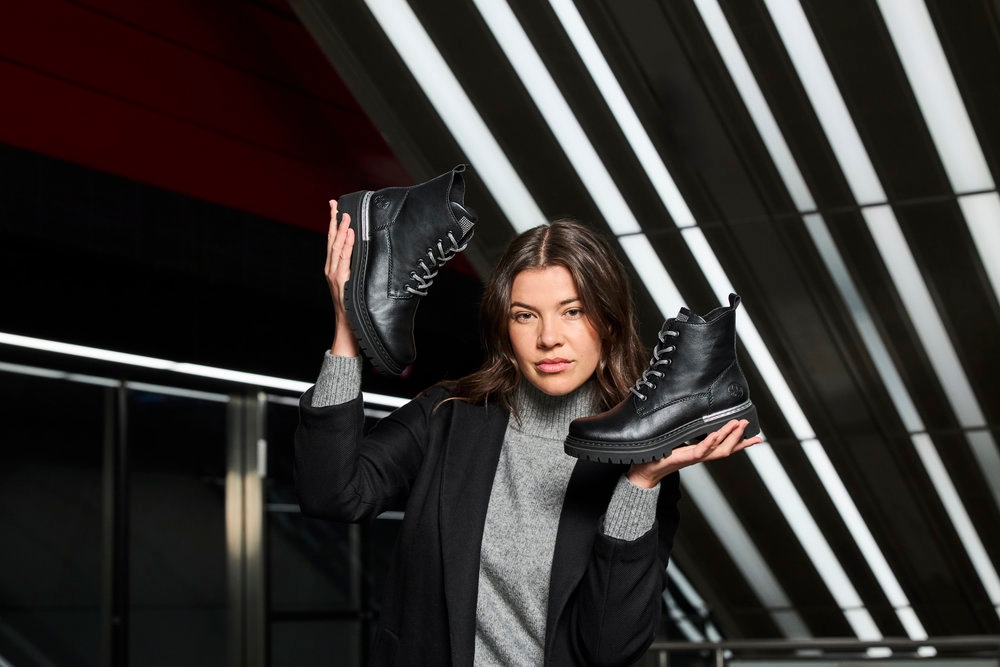 Rieker Schnürboots, Schnürstiefelette, Profilsohle, mit praktischem Innenreißverschluss
