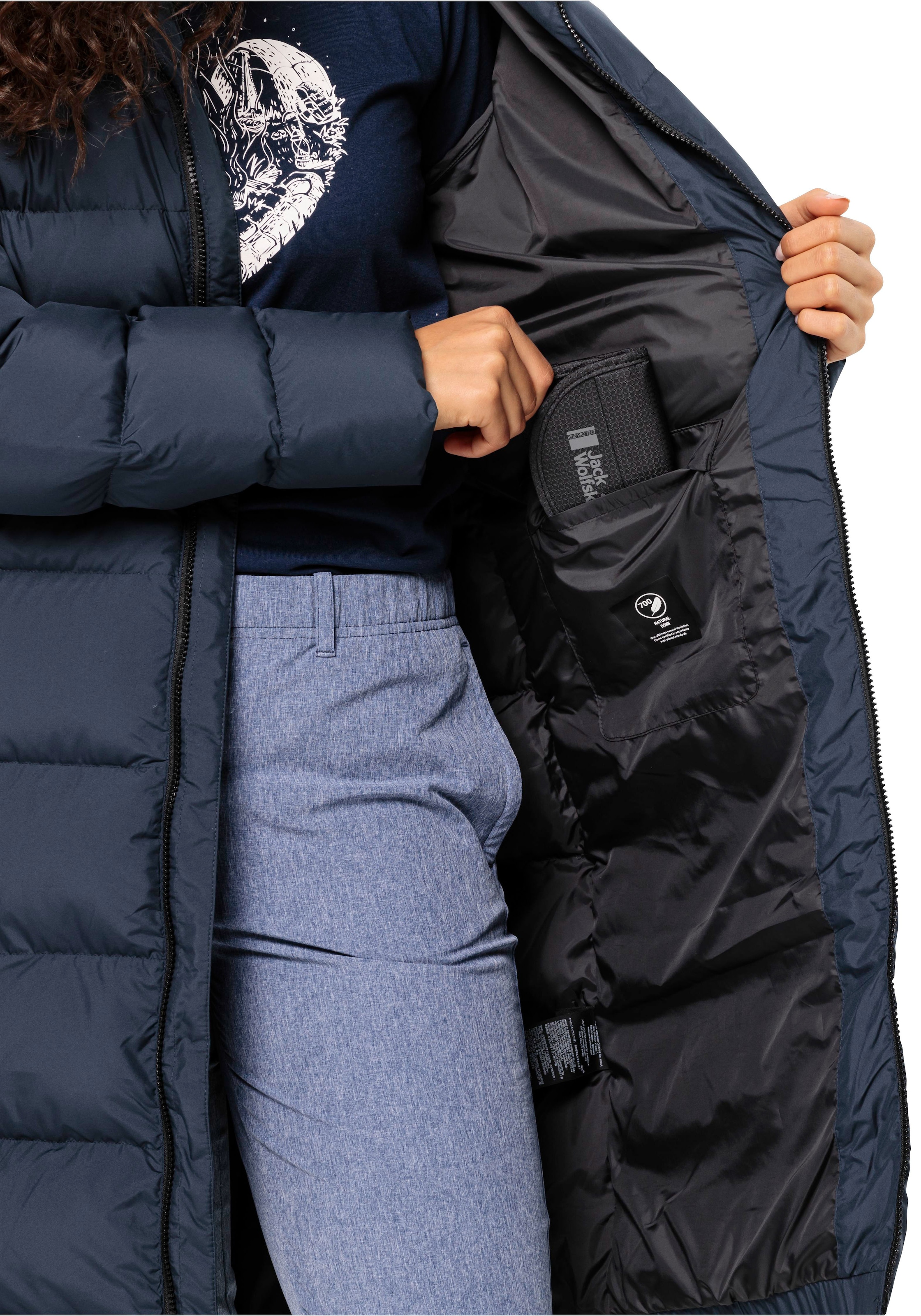 Jack Wolfskin Daunenmantel »FROZEN PALACE COAT W«, mit Kapuze