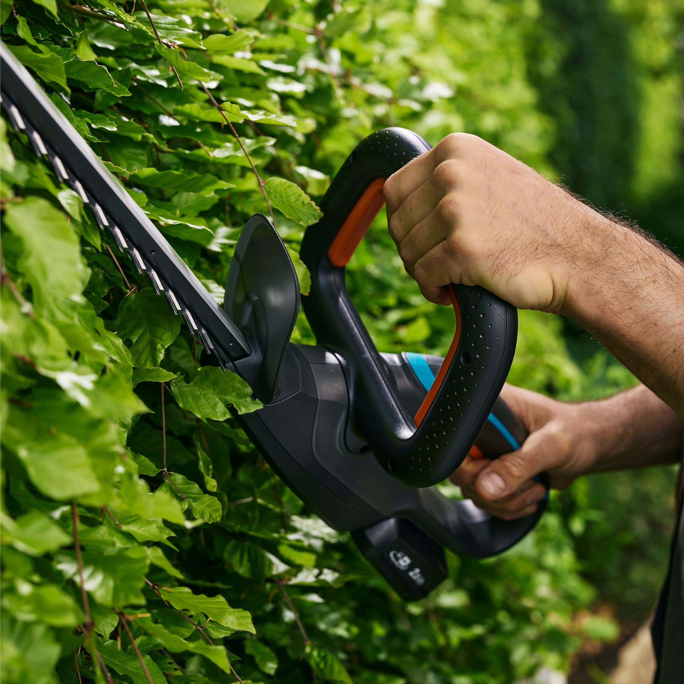 GARDENA Akku-Heckenschere »EasyCut 45/18V P4A Ready-To-Use Set« ()  Inkl. Akku und Ladegerät