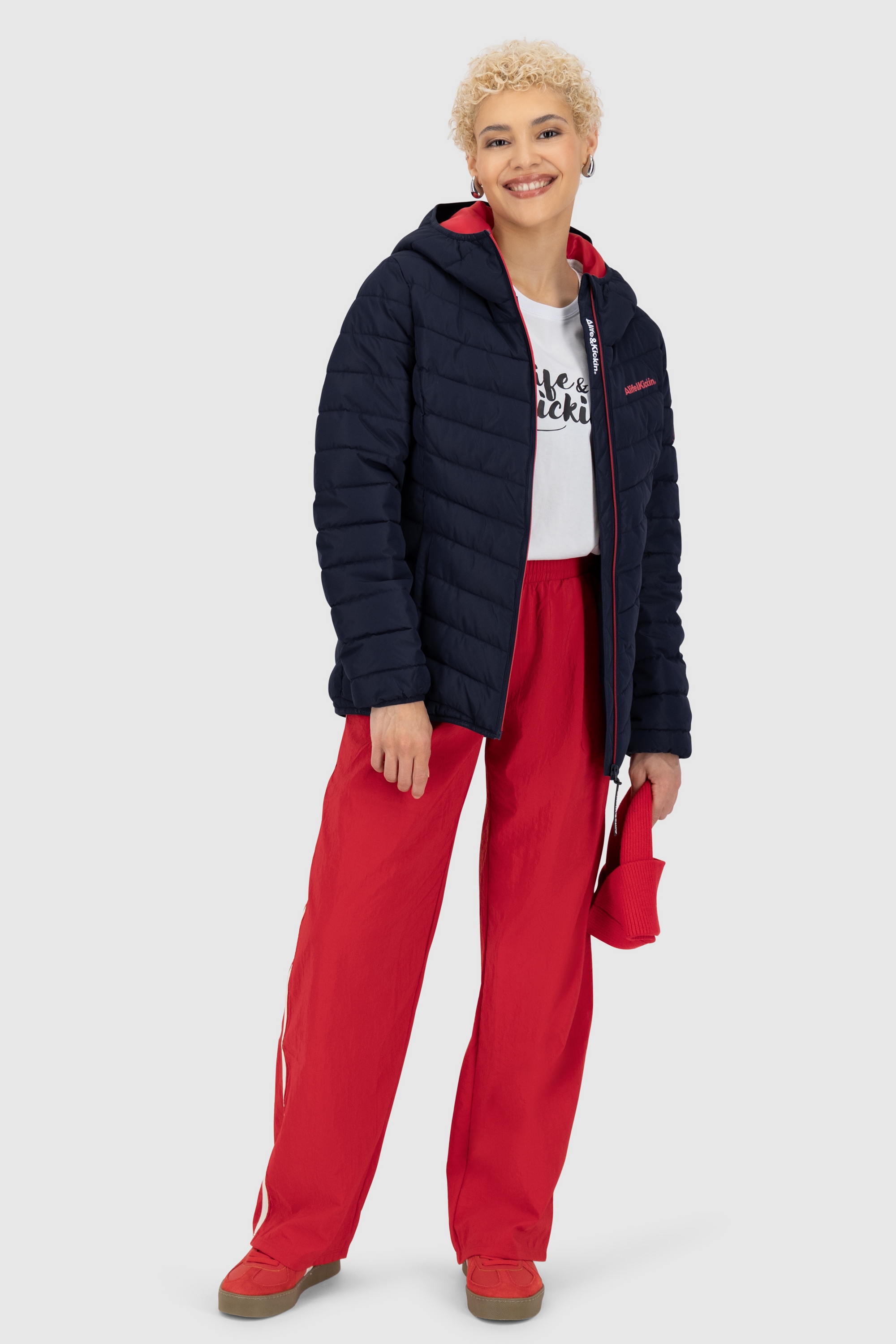 Alife & Kickin Winterjacke »Damen RabeaAK A«, Moderne Steppjacke mit gefütterter Kapuze in schmaler Passform