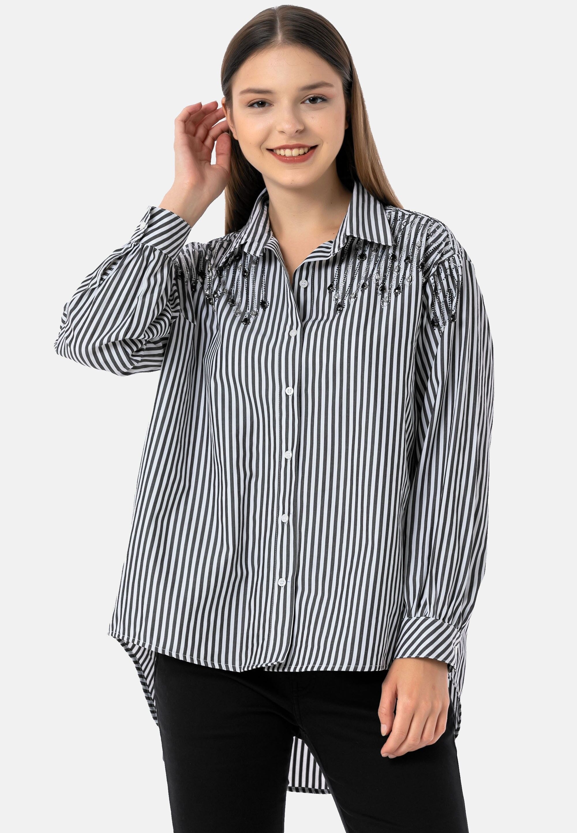 Cipo & Baxx Hemdbluse "WH122" 1 leicht oversized Passform und verlängertem Rücken