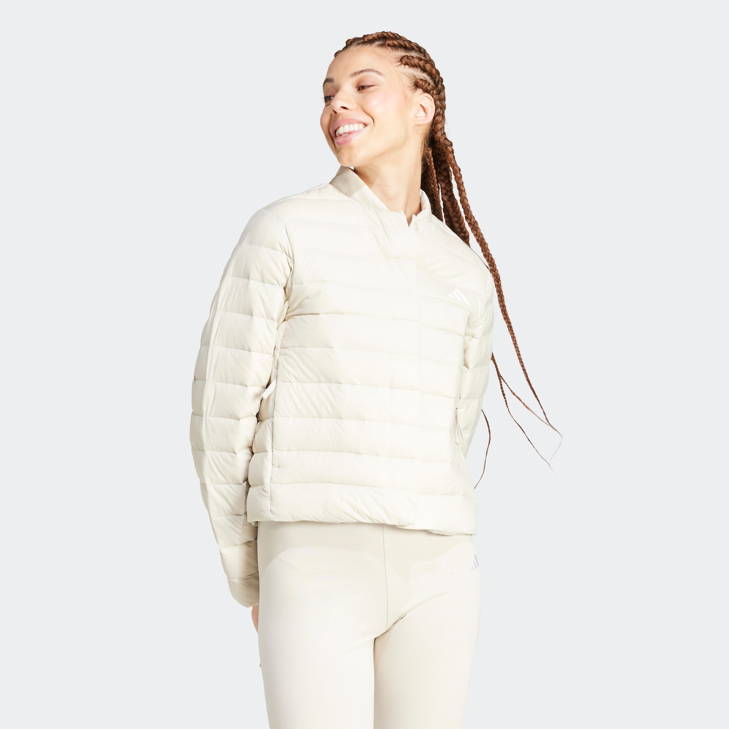 adidas Sportswear Steppjacke "HELIONIC LIGHT" mit Reißverschlusstaschen, platzsparend verstaubar