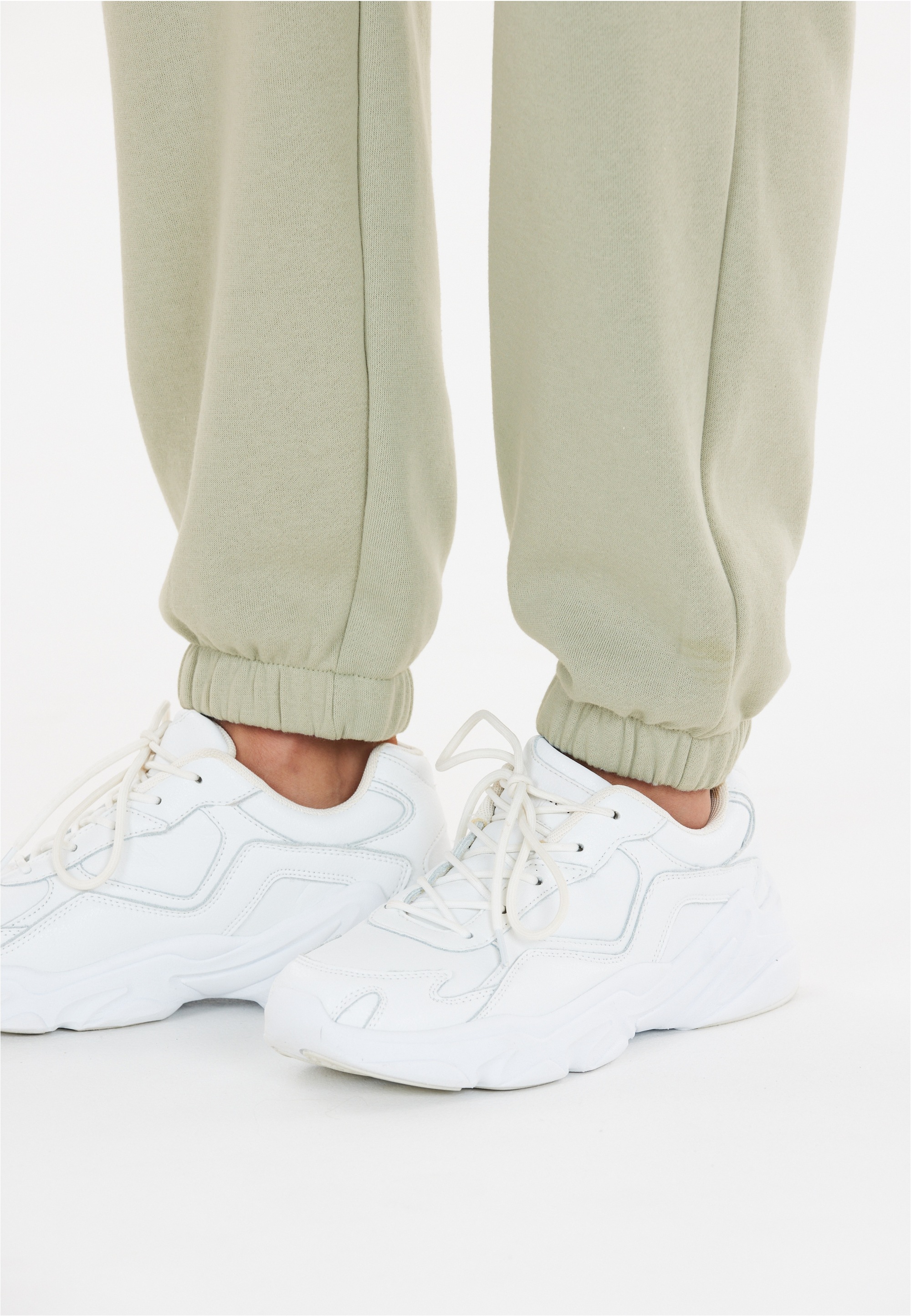 ATHLECIA Sweathose »Ruthie«, Im relaxten Look mit weichem Tragegefühl