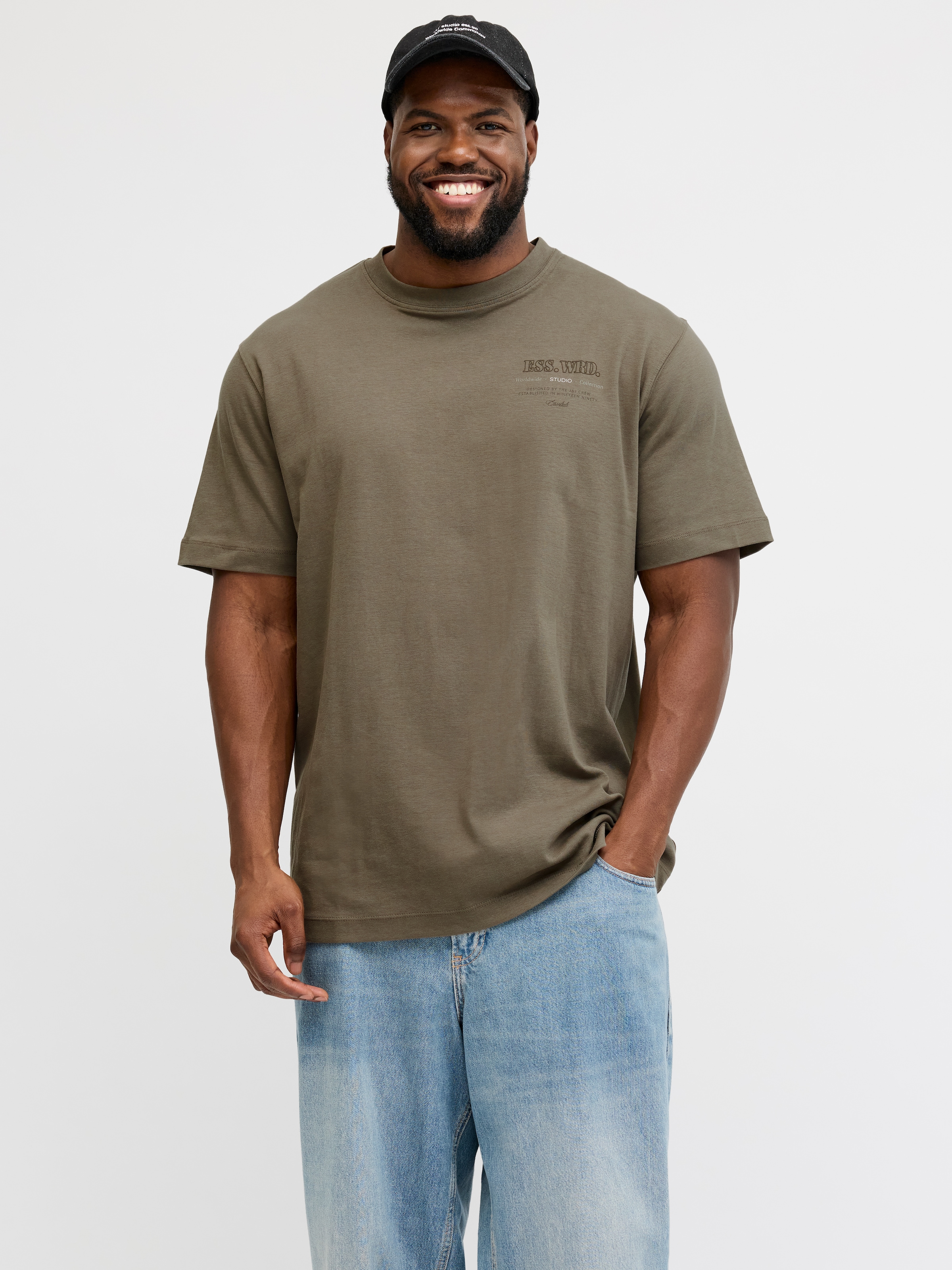 Jack & Jones PlusSize T-Shirt "JJEURBAN EDGE STUDIO TEE SS SN PLS" mit Logo günstig online kaufen