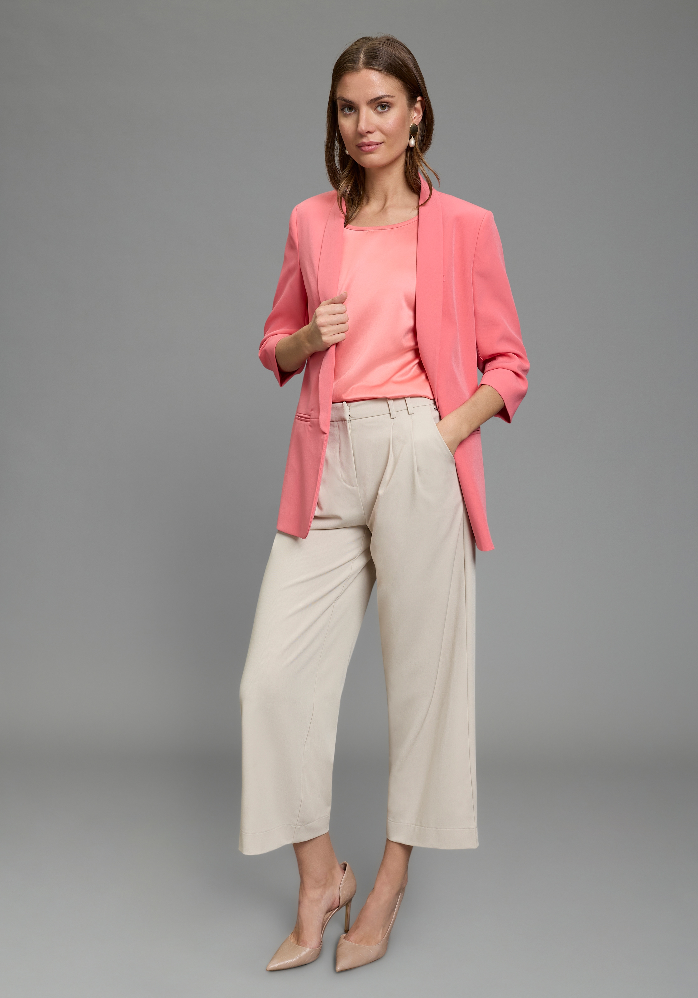Laura Scott Shirtbluse »mit Satin-Vorderteil und hochflexiblen Jersey-Rücken« lockere Passfrom, zeitlos & gut zu kombinieren
