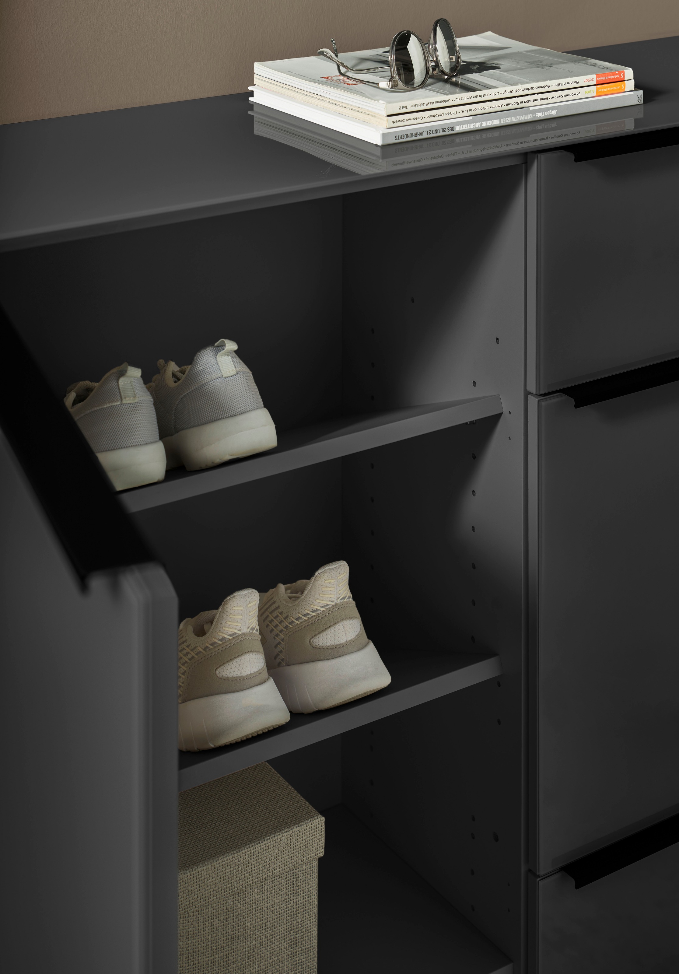 set one by Musterring Sideboard »reno-Dielen« 1 Stk. tlg. 1 Schubkasten, 2 Klappen, 1 Tür, Glasfronten in 2 Farben, 160 x 104 cm