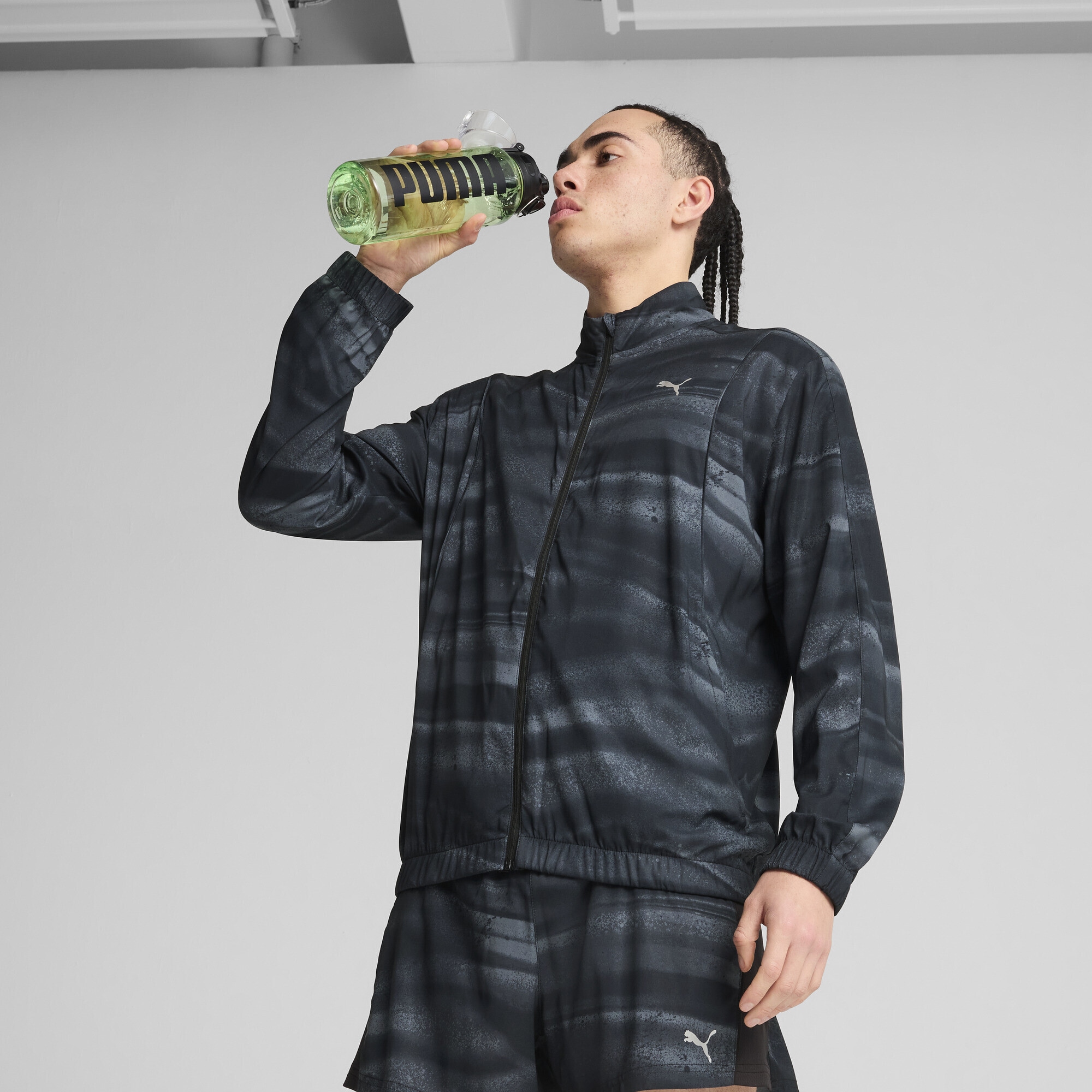 PUMA Trainingsjacke »RUN VELOCITY Graphic Jacke Herren«