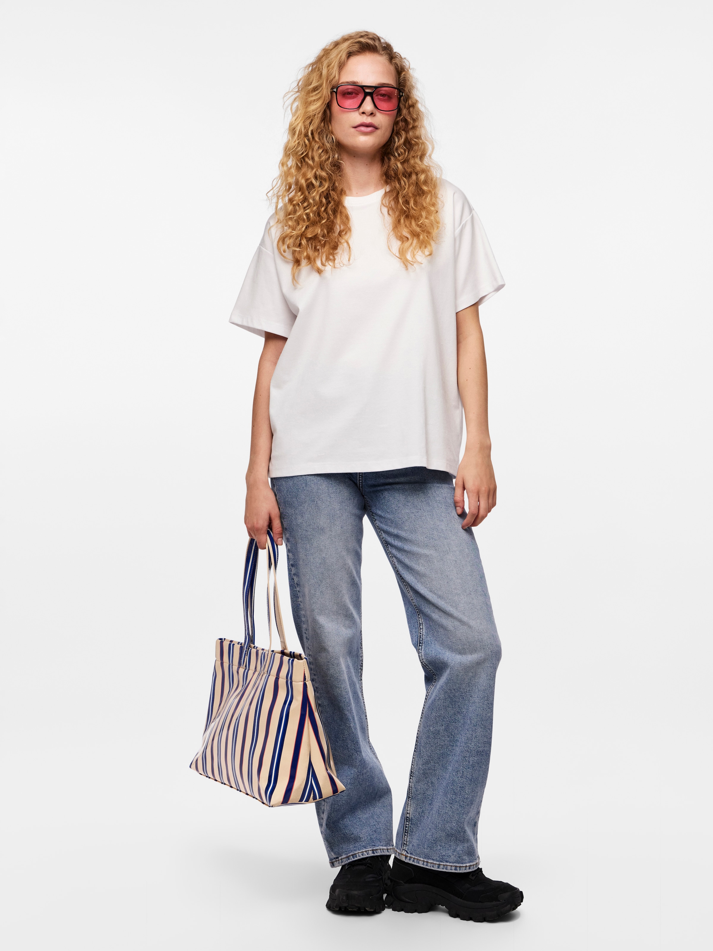 pieces Kurzarmshirt »PCSKYLAR SS OVERSIZED TEE NOOS«