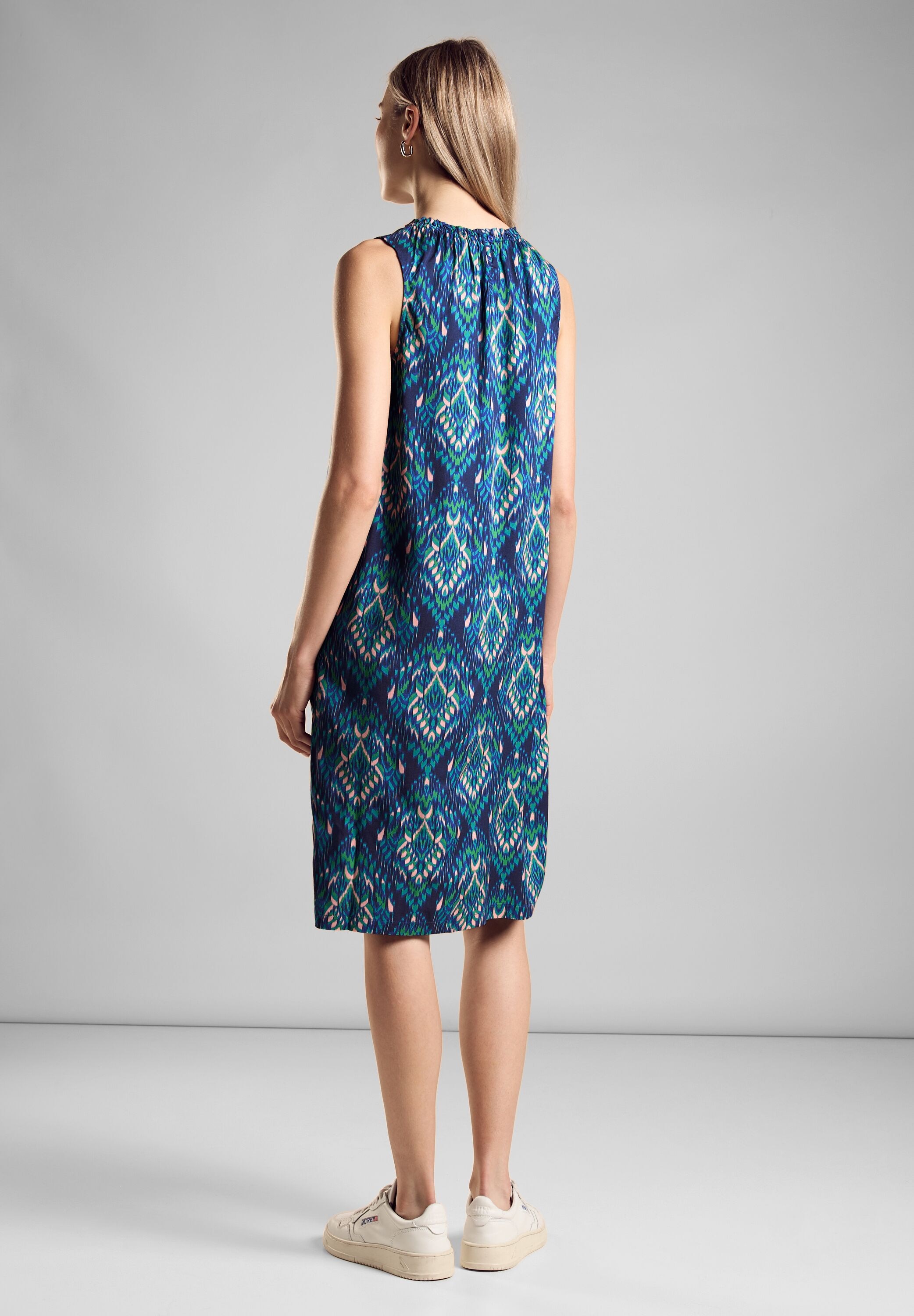 STREET ONE Sommerkleid, aus Viskose