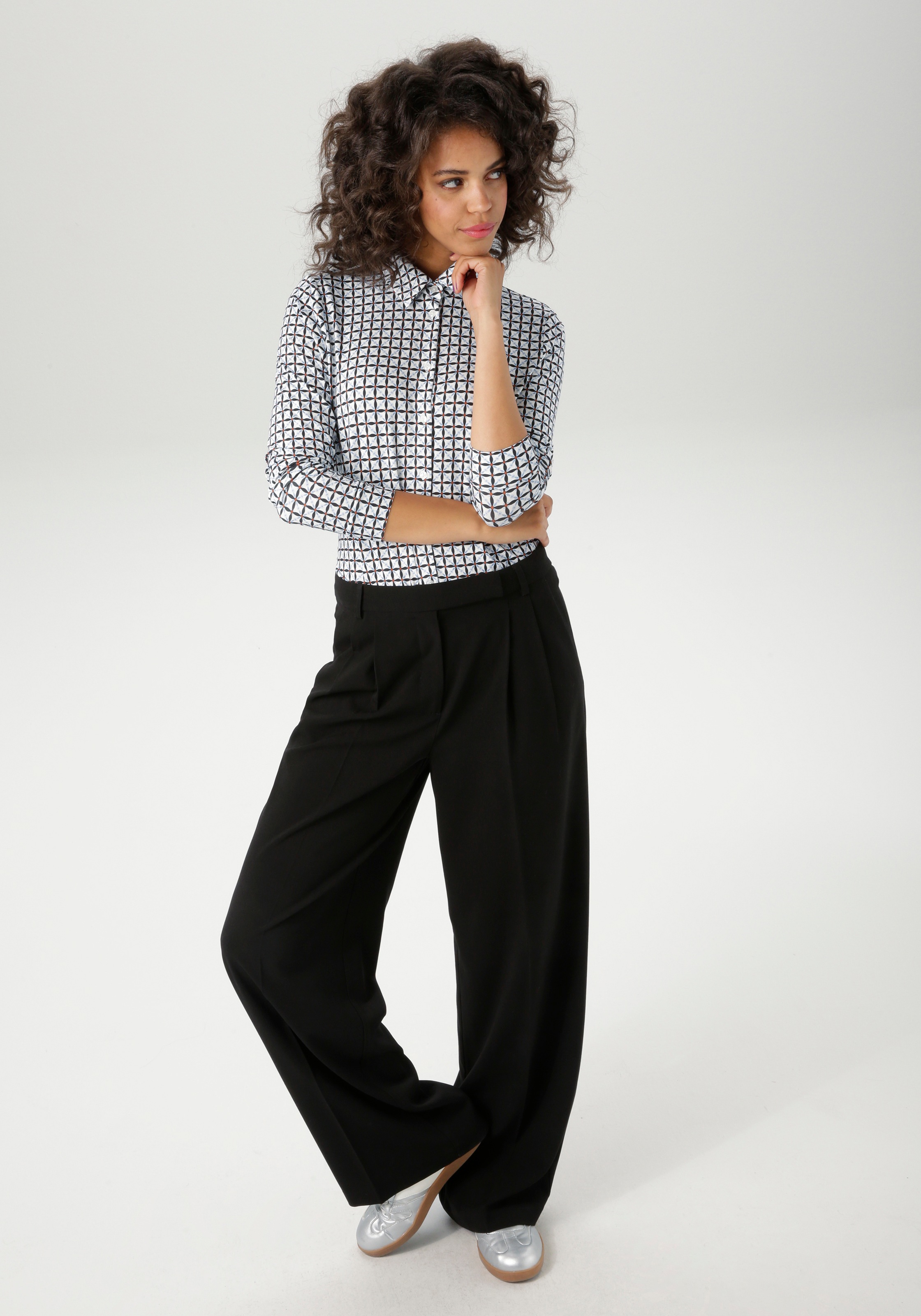 Aniston CASUAL Hemdbluse, mit farbharmonischem Retro-Muster - NEUE KOLLEKTION