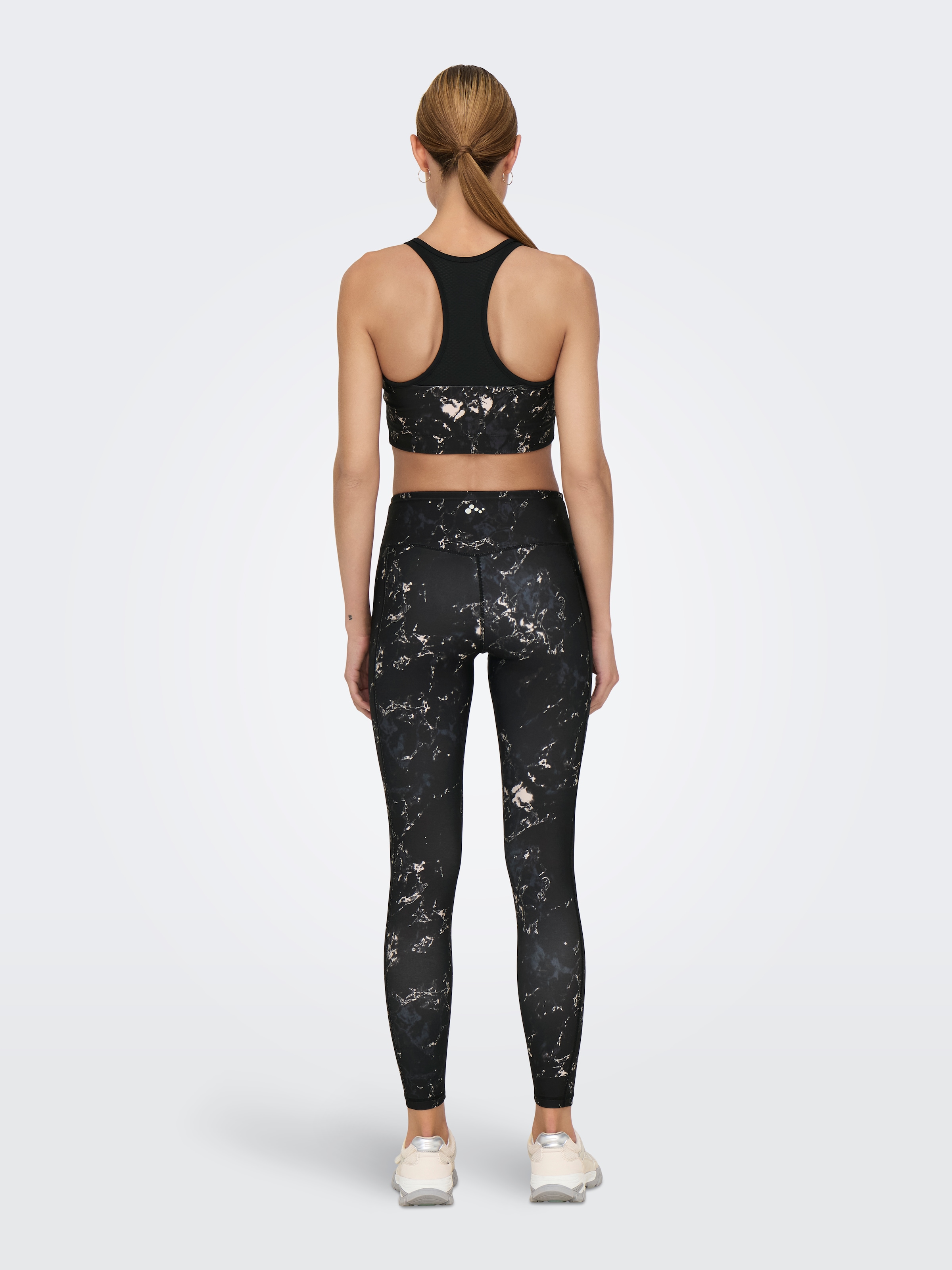 ONLY Play Sport-Bustier »ONPSPACE-2 LIFE REVERSE SPORTS BRA NOOS«, mit reflektierenden Details