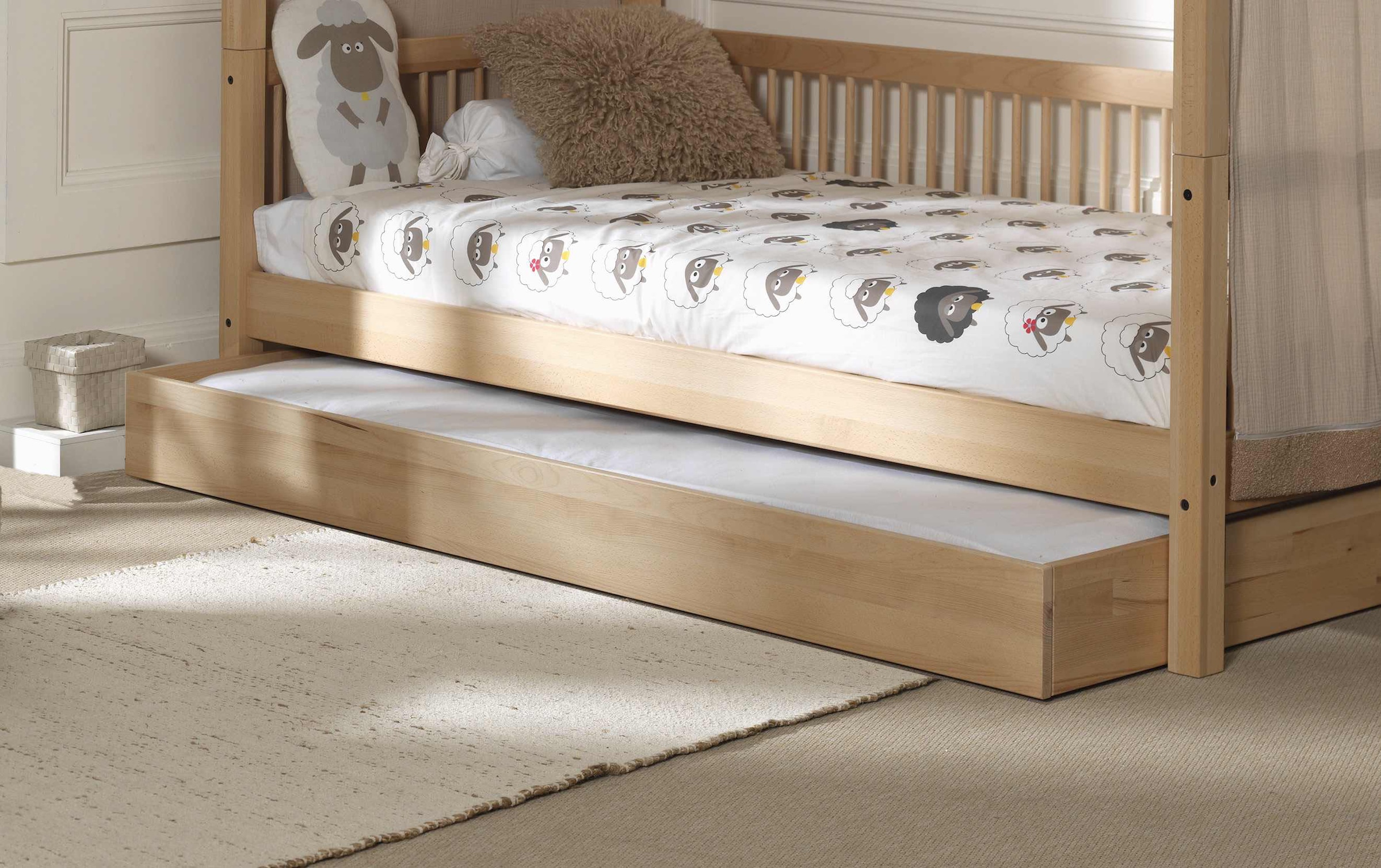 Vipack Bettschubkasten »auf Rollen, einfach Bedienung, einsetzbar bei Betten der Serie Forrest« Innenmaß ca. B/H/T: 190x12x90 cm, mit duchgehenden Bodenplatten,  als gelegentliches Zusatzbett oder als Stauraumfunktion einsetzbar