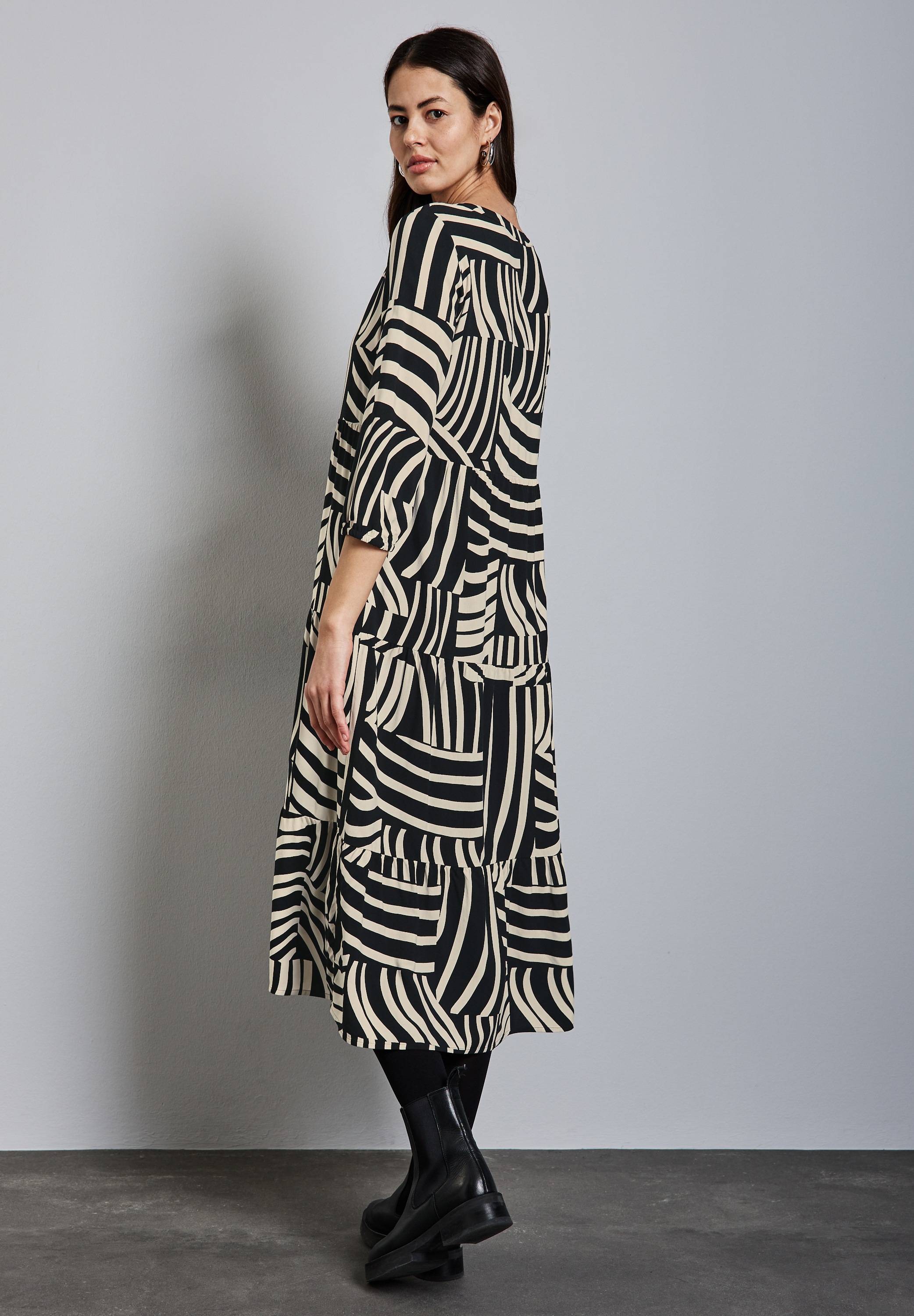 STREET ONE Midikleid Ohne Taschen aus Viskose günstig online kaufen