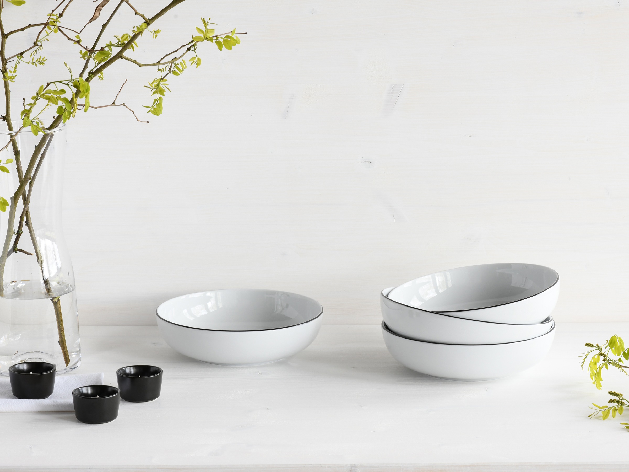 CreaTable Schale »Allround Black Line, Poke Bowl 21 cm 4-tlg«, 4 tlg., aus Porzellan, Daily Use, Zeitlos