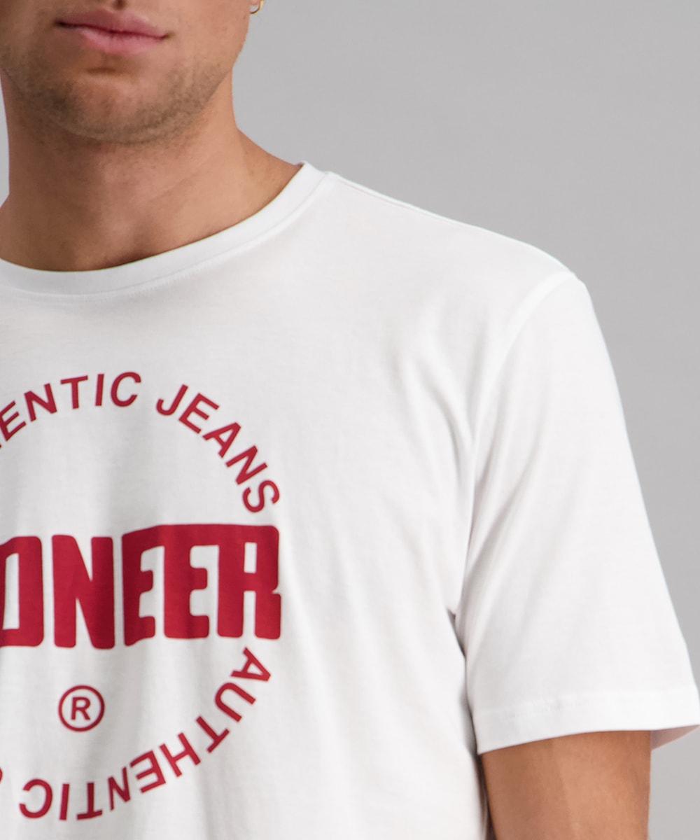 Pioneer Authentic Jeans T-Shirt mit Frontprint, Rundhals günstig online kaufen