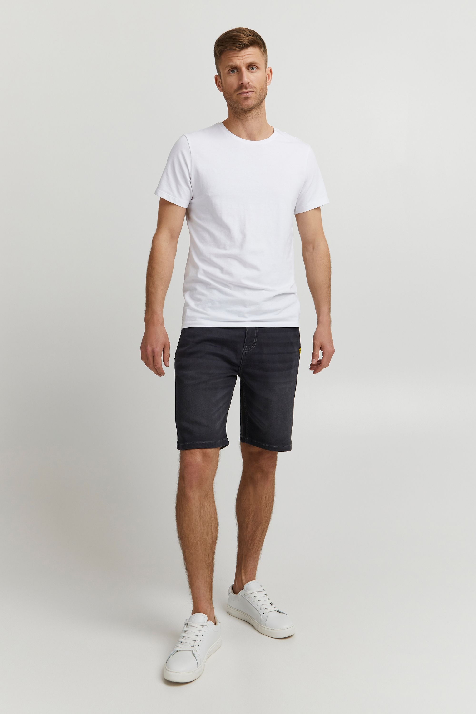 Indicode Jeansshorts »Jeansshorts IDGodo«