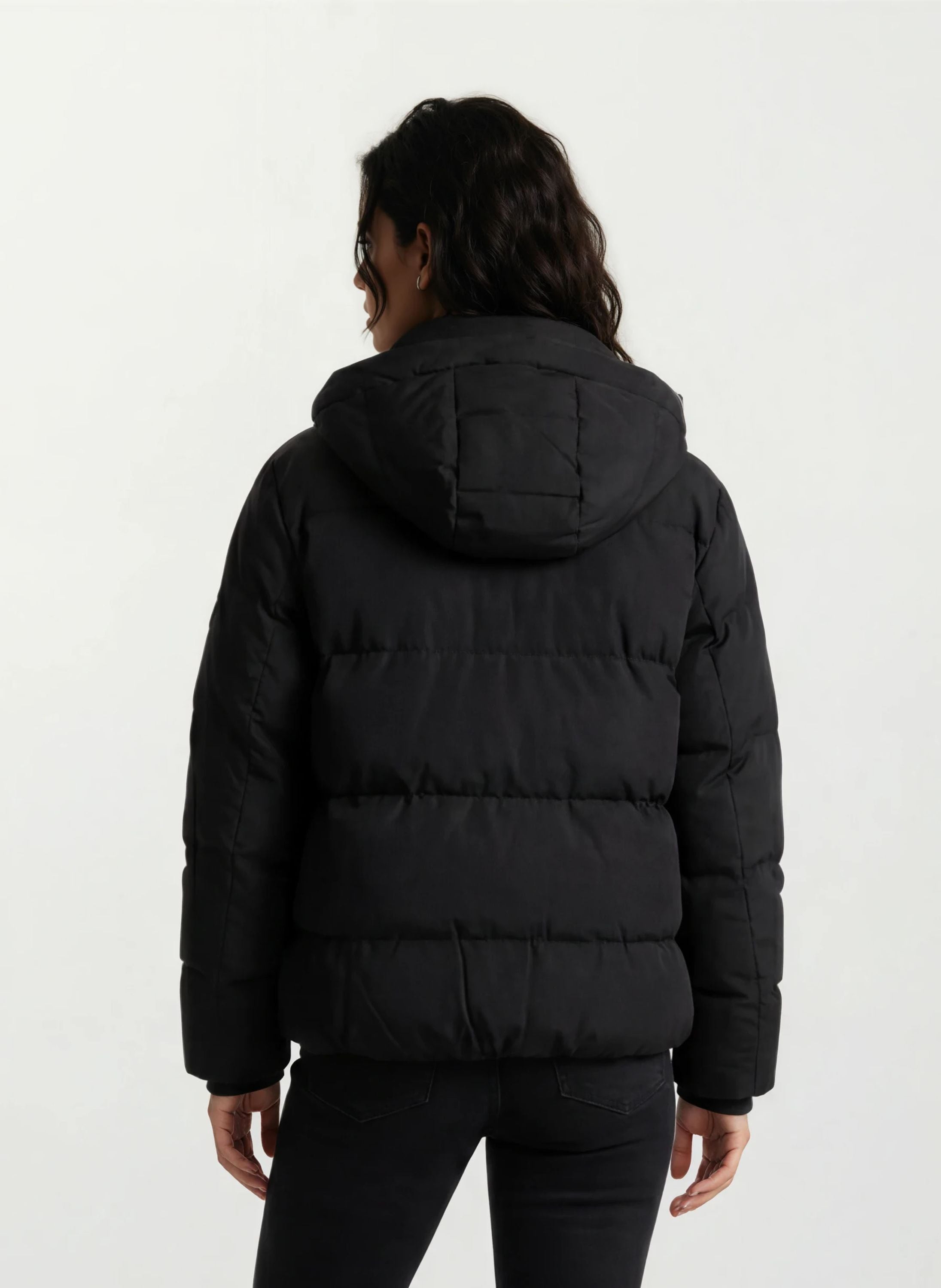 trueprodigy Winterjacke »Edris F dicke Winterjacke mit Eingrifftasche und Applikation« mit Kapuze