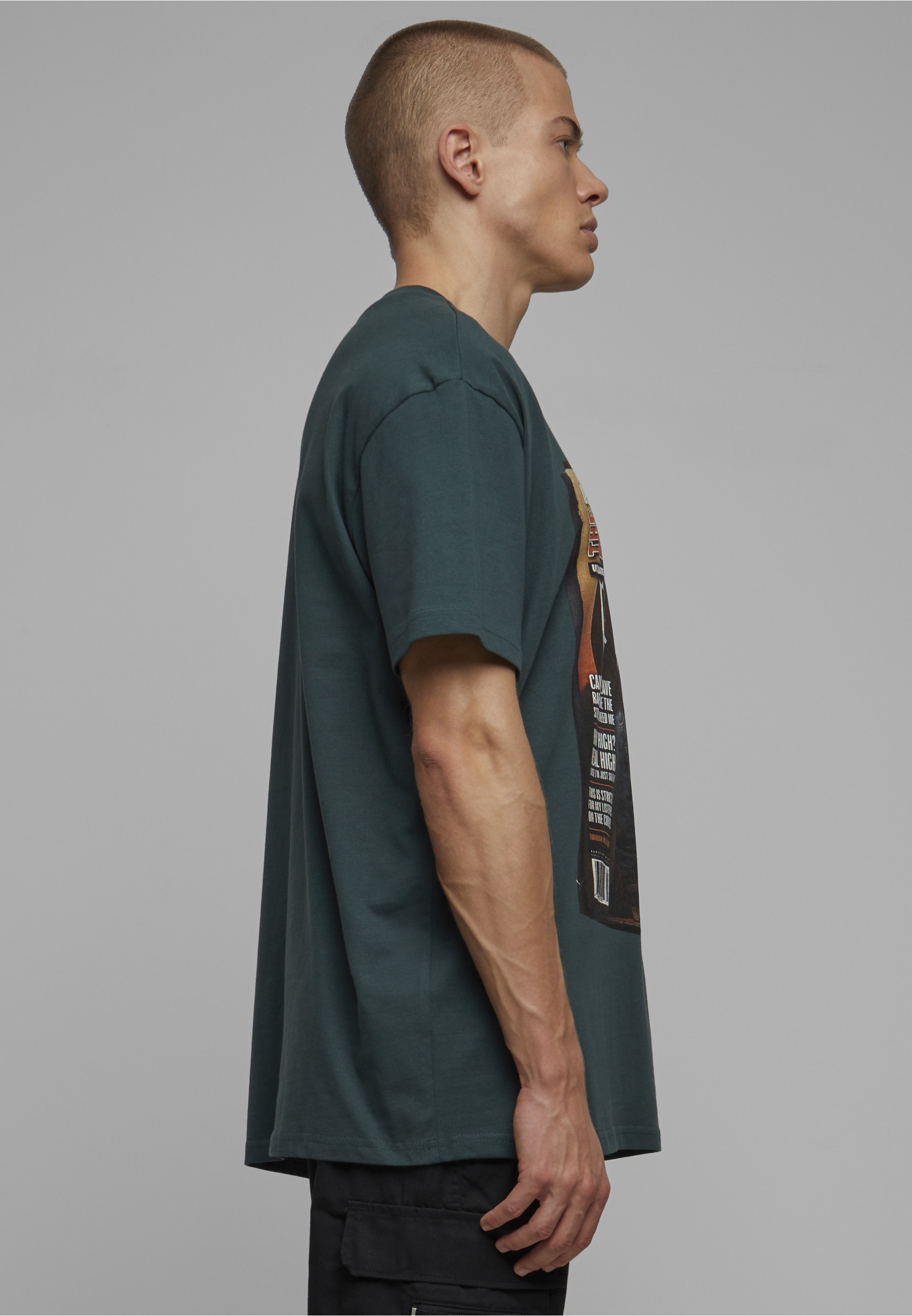 Upscale by Mister Tee T-Shirt »Upscale by Mister Tee Männer Upscale Magazine Oversize Tee« 1 Stk.