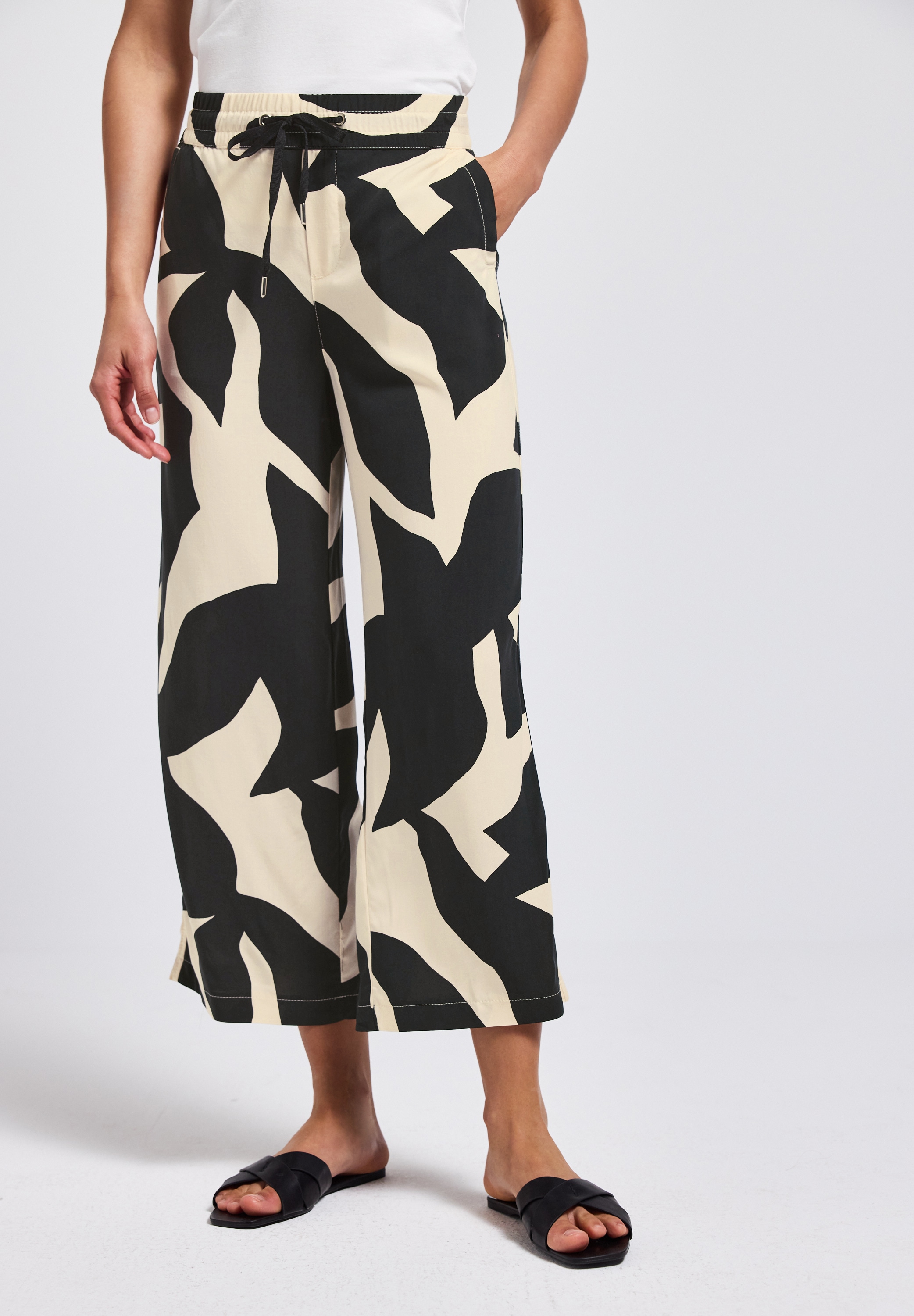 STREET ONE Stoffhose "Style Emee", Sommerhose mit elastischem Bund und Tunn günstig online kaufen