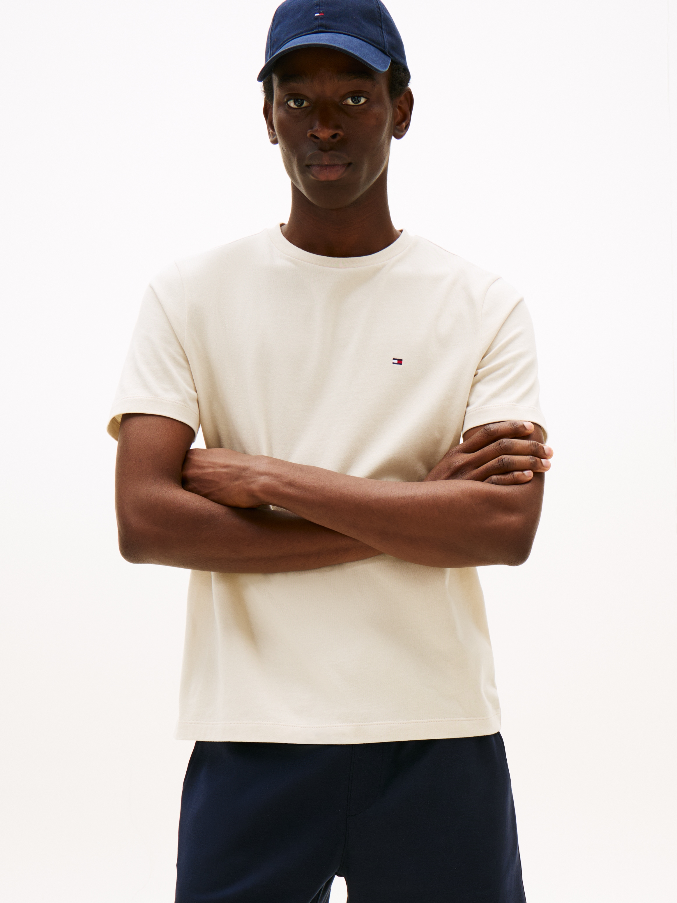 Tommy Hilfiger T-Shirt "ESSENTIAL REG FIT SOLID TEE", mit Rundhalsausschnit günstig online kaufen