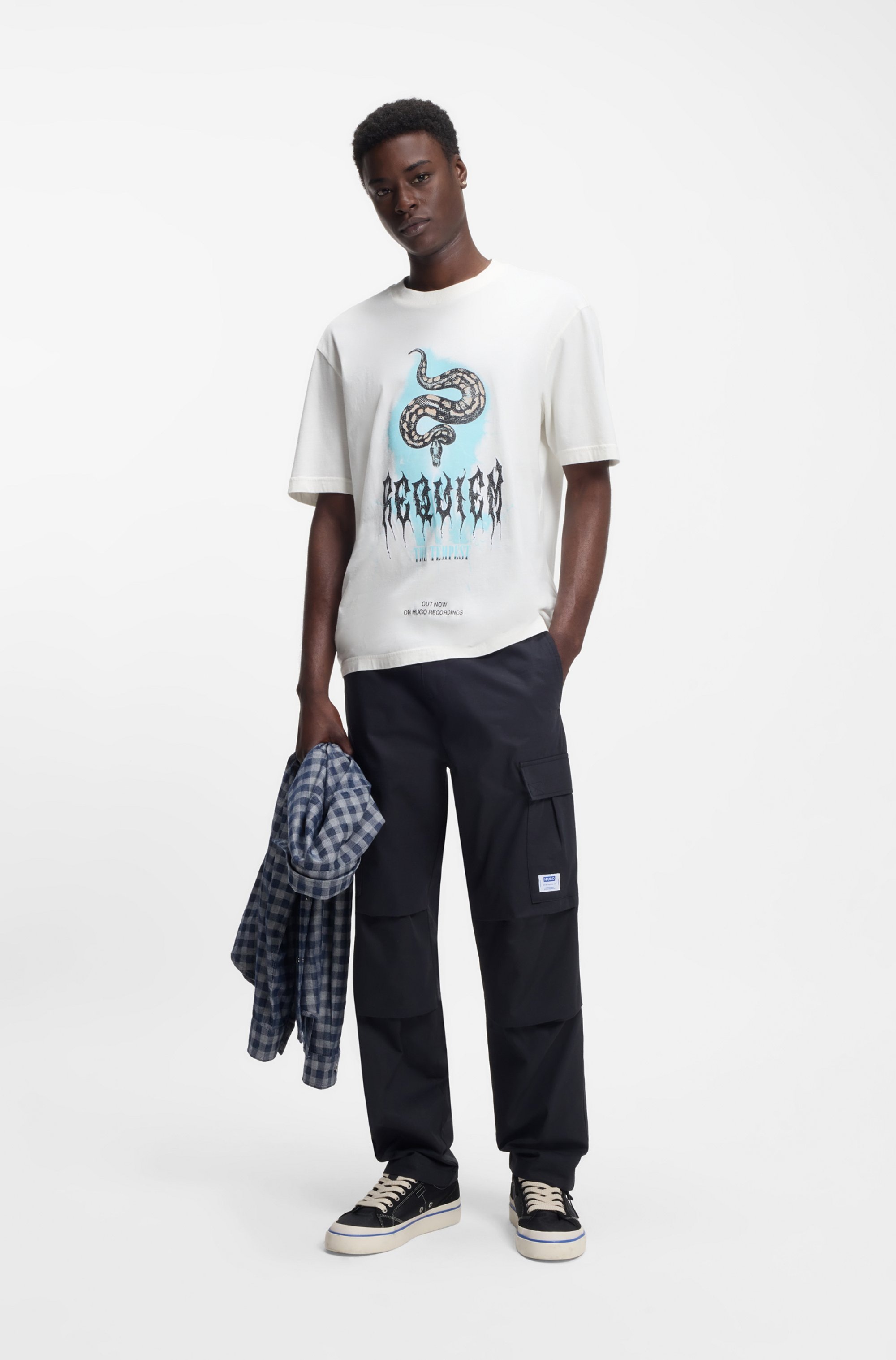 Thumbnail - HUGO Blue T-Shirt mit Frontprint