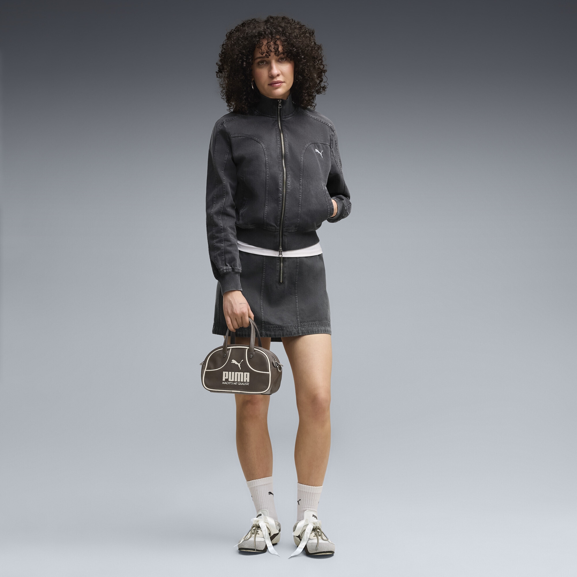 PUMA Trainingsjacke »FUTURE.PUMA.ARCHIVE Washed Twill Kurze Jacke Damen«