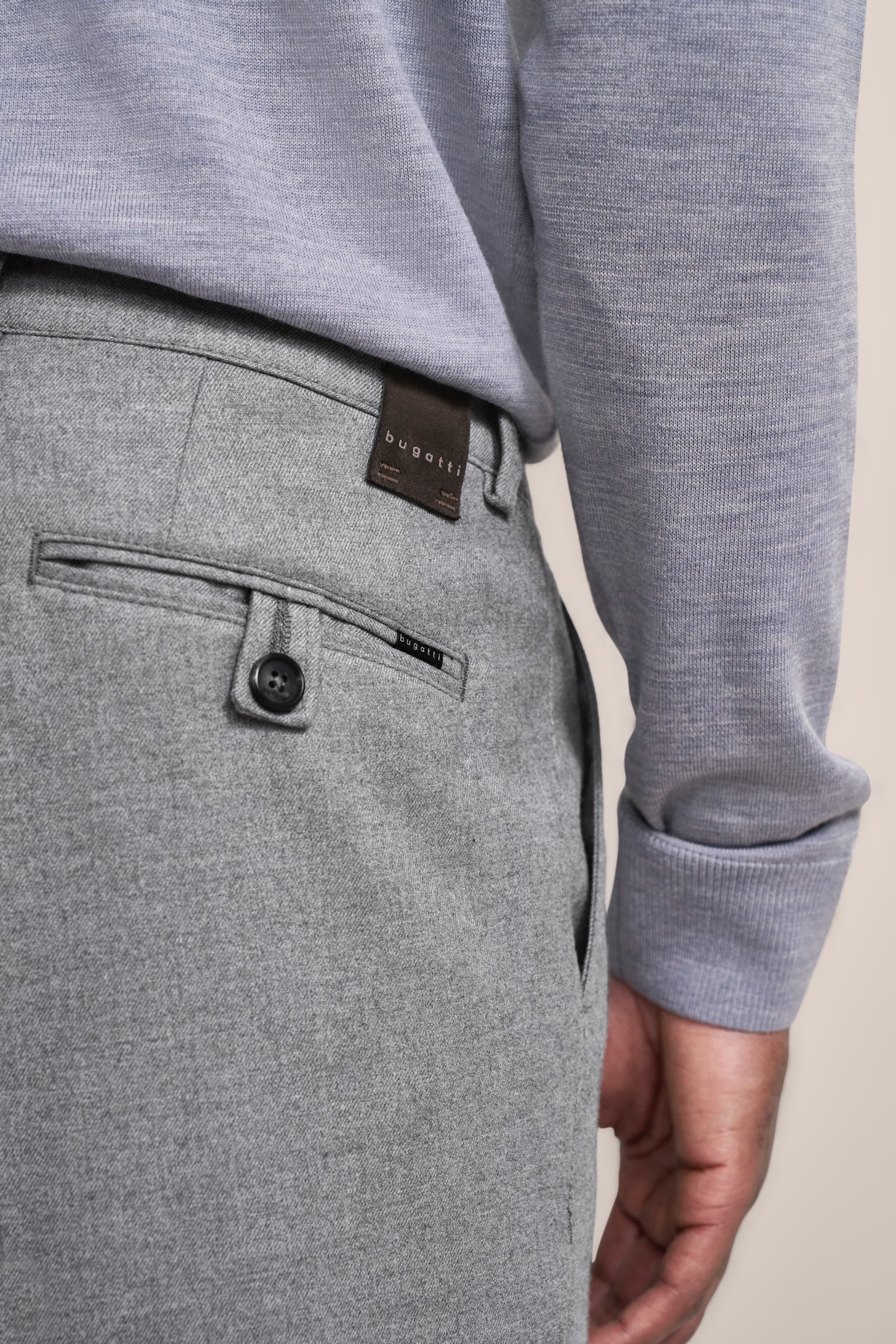 bugatti Bundfaltenhose, mit Modern-Flanell-Soft-Touch