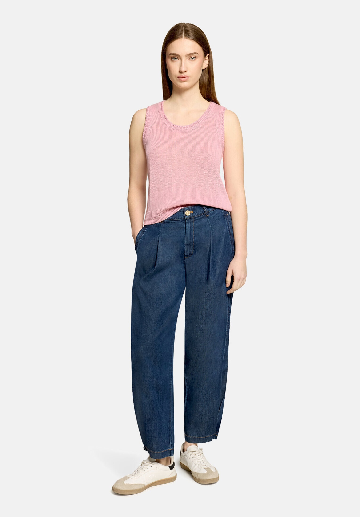 Cartoon Stricktop "Damen mit Rundhalsausschnitt"