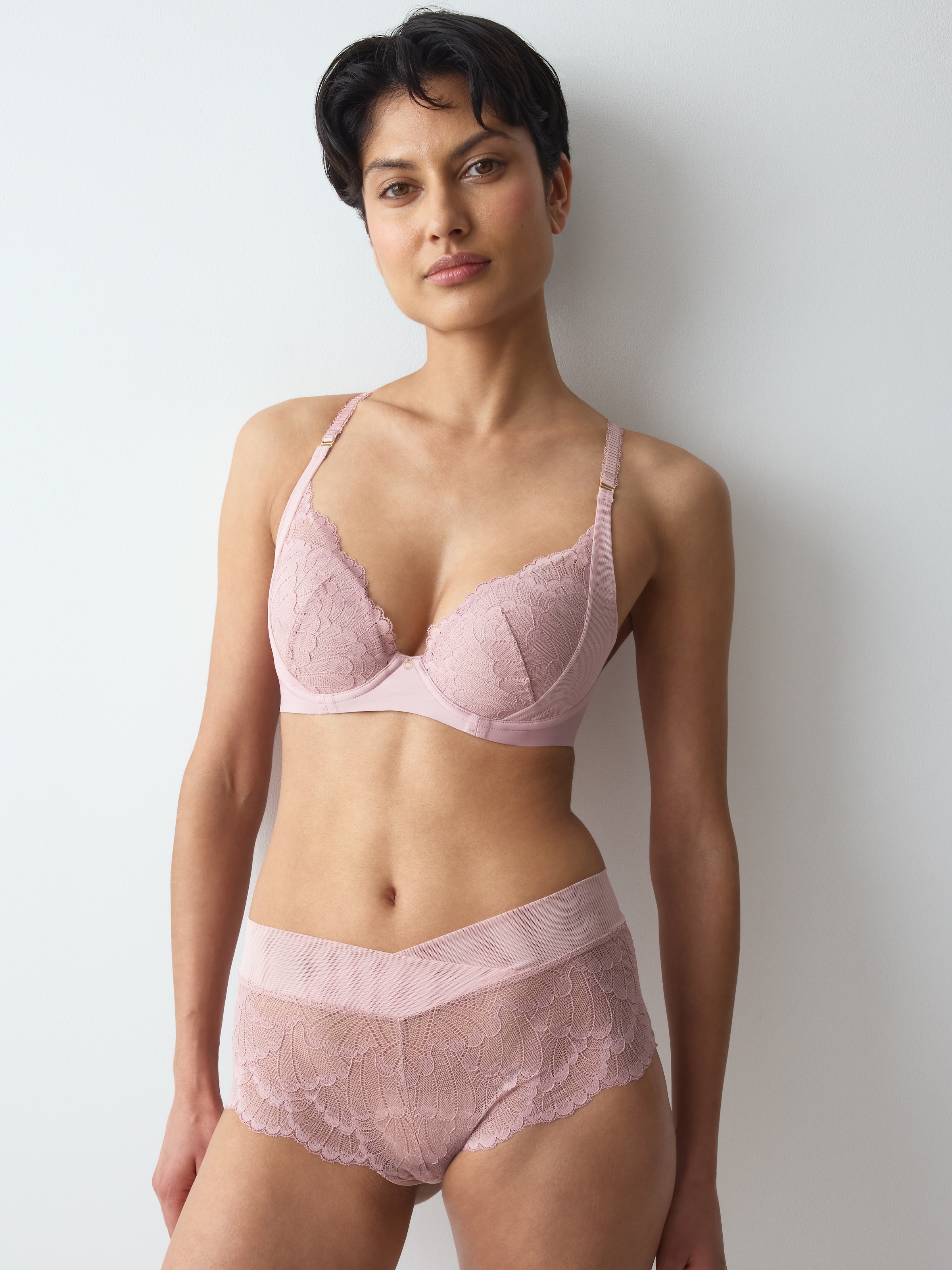 Triumph "Love in Lace WP" Stretch-Spitze