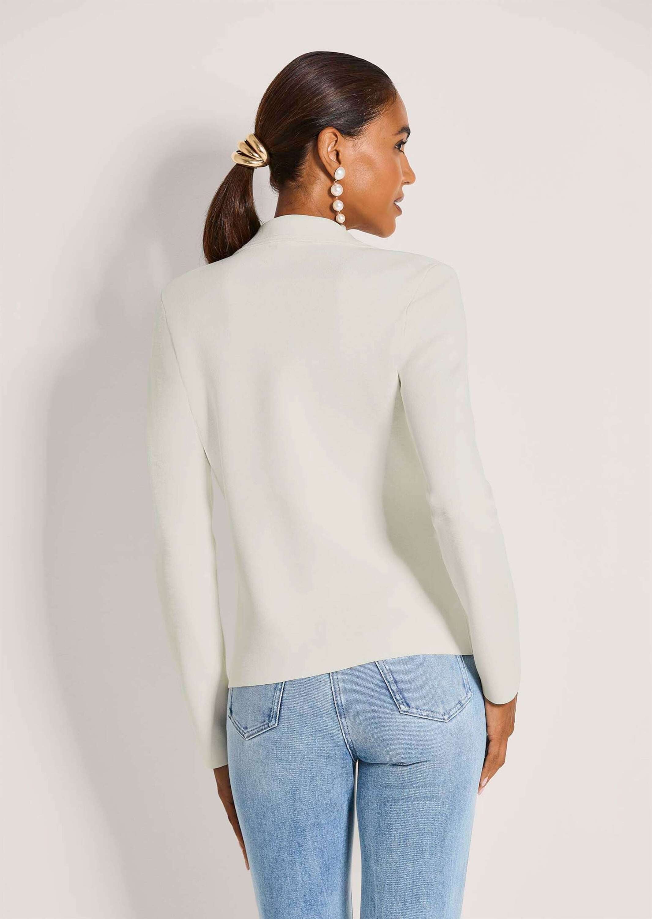 MADELEINE Strickjacke »Strickblazer Elegante Businessjacke im Milano-Strick« Schmuckknöpfe