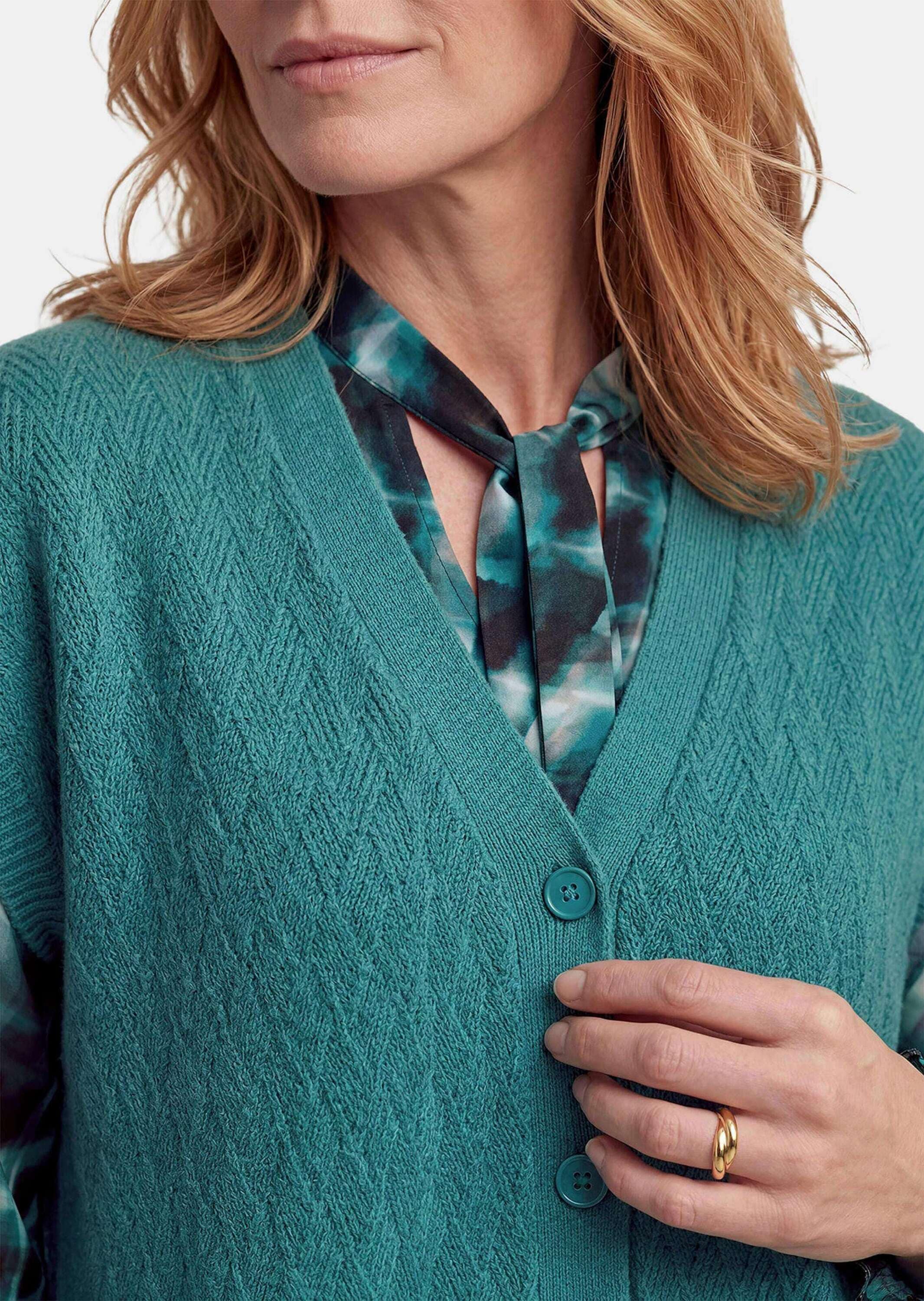 GOLDNER Strickjacke »Kurzgröße Strickweste mit Rautenmuster« seitliche Schlitzer