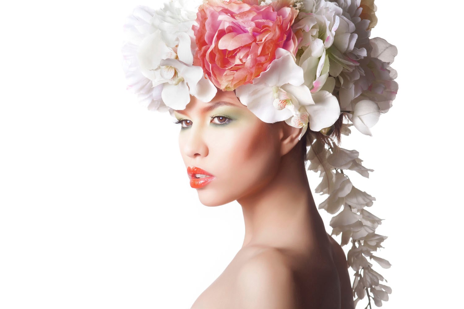 queence Acrylglasbild "Frau mit Blumenhut" Bilder von Frauen  Blumen  Fashi günstig online kaufen