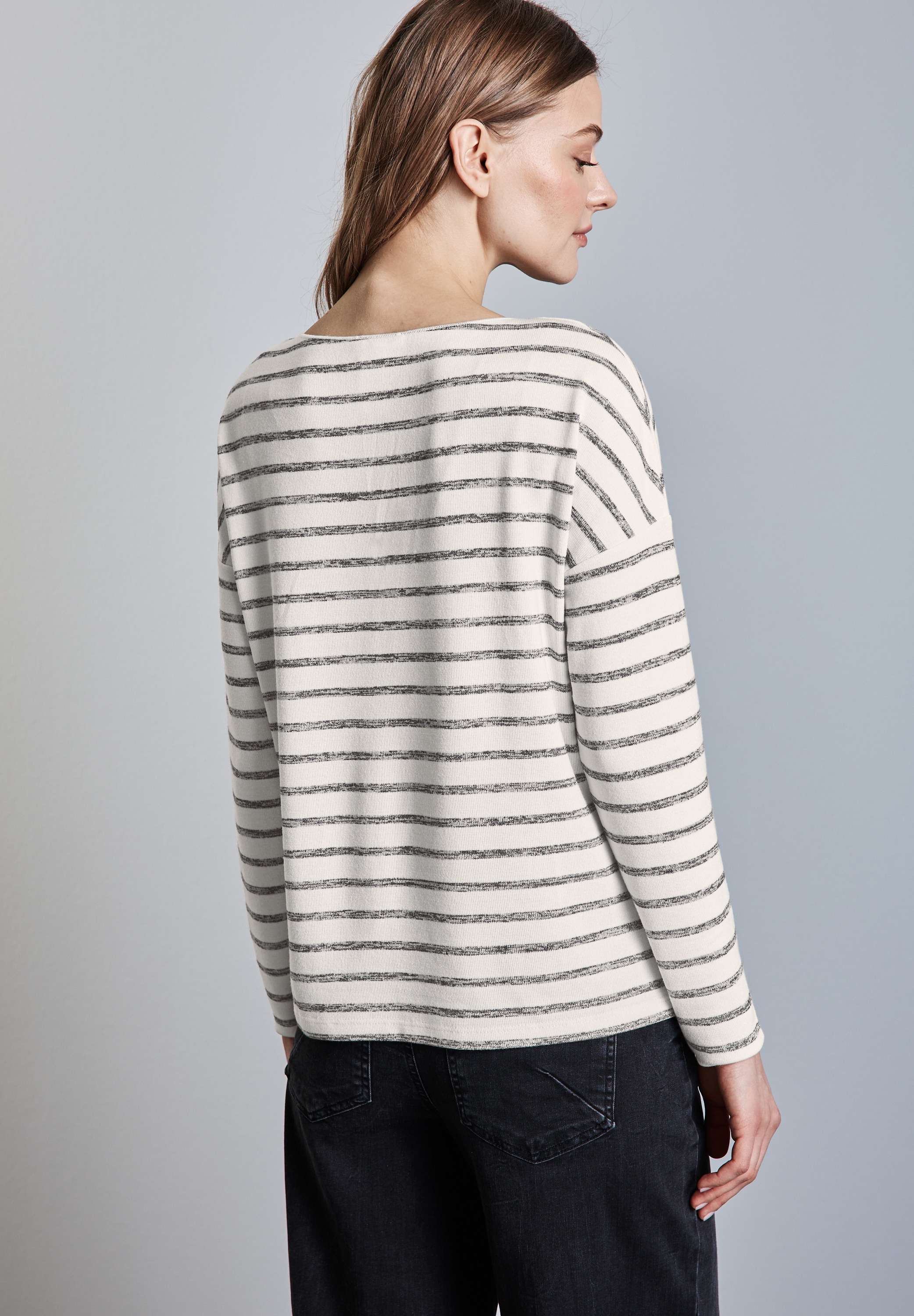STREET ONE Langarmshirt, aus softem Materialmix