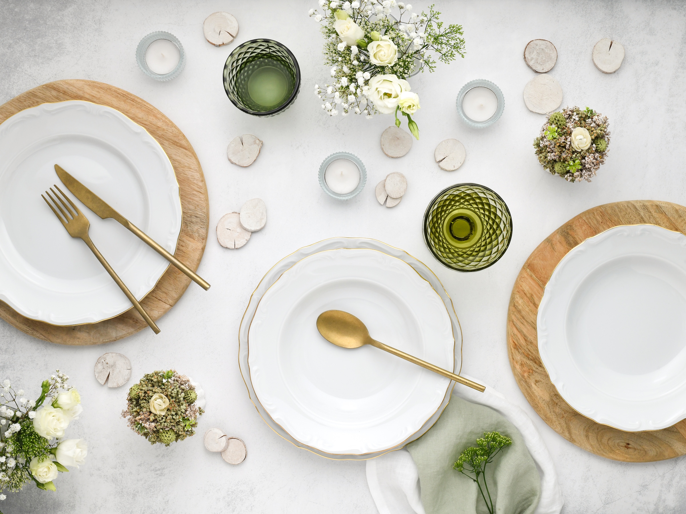 CreaTable Teller-Set »Maria Theresia, Tellerset 18-tlg«, (Set, 18 tlg.), Traditionelle Porzellanform