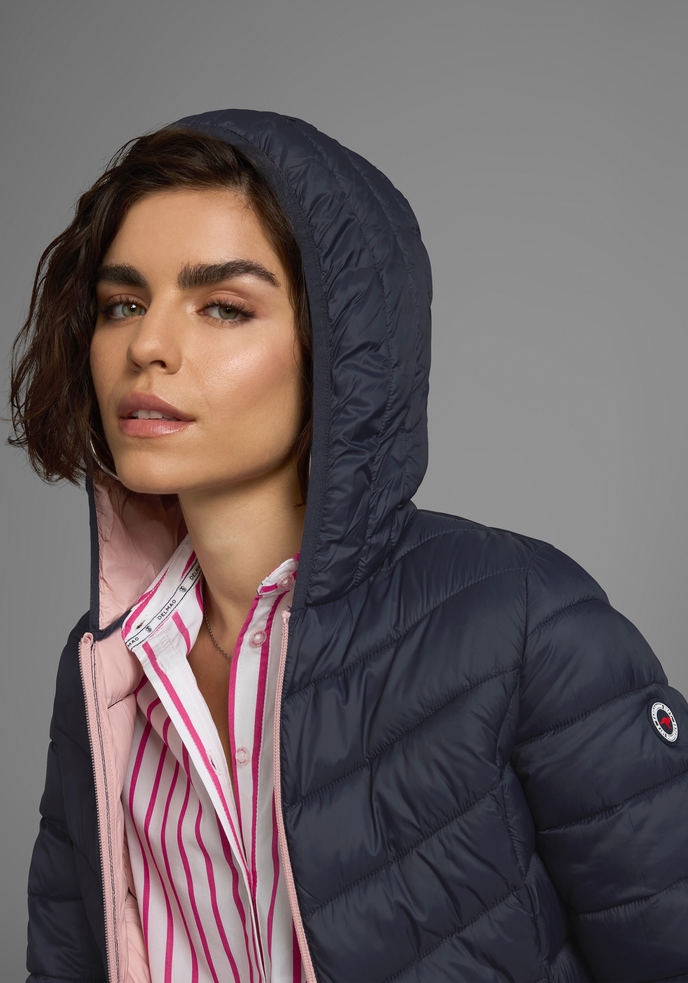KangaROOS Steppjacke, mit Kapuze, mit kontrastfarbenen Details günstig online kaufen
