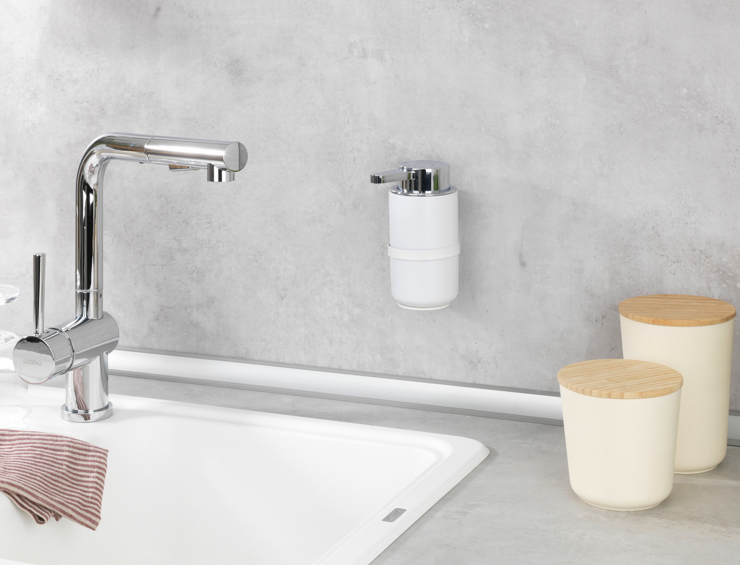 WENKO Seifenspender »Woya«, (1 tlg.), Weiß, Keramik, 250 ml